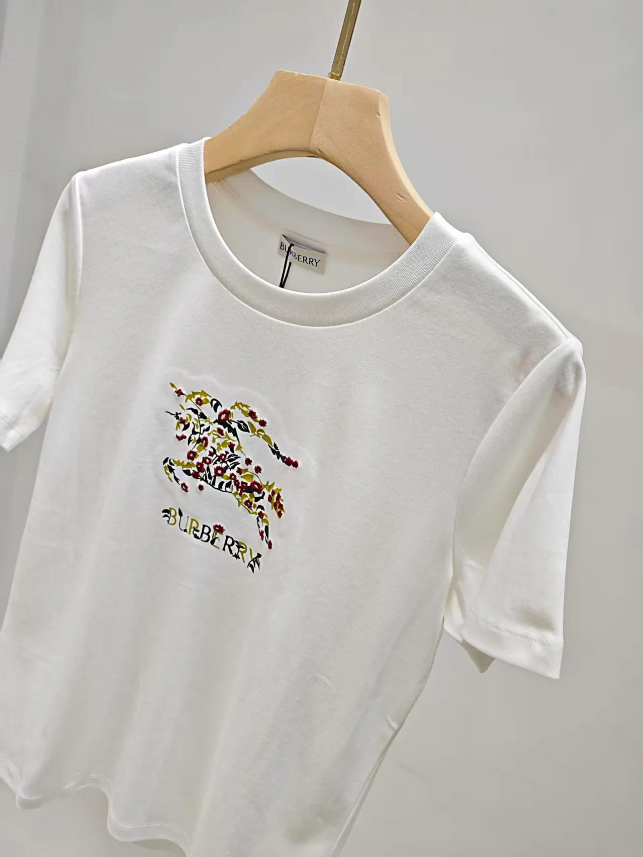 Футболки Женские Burberry 1390852