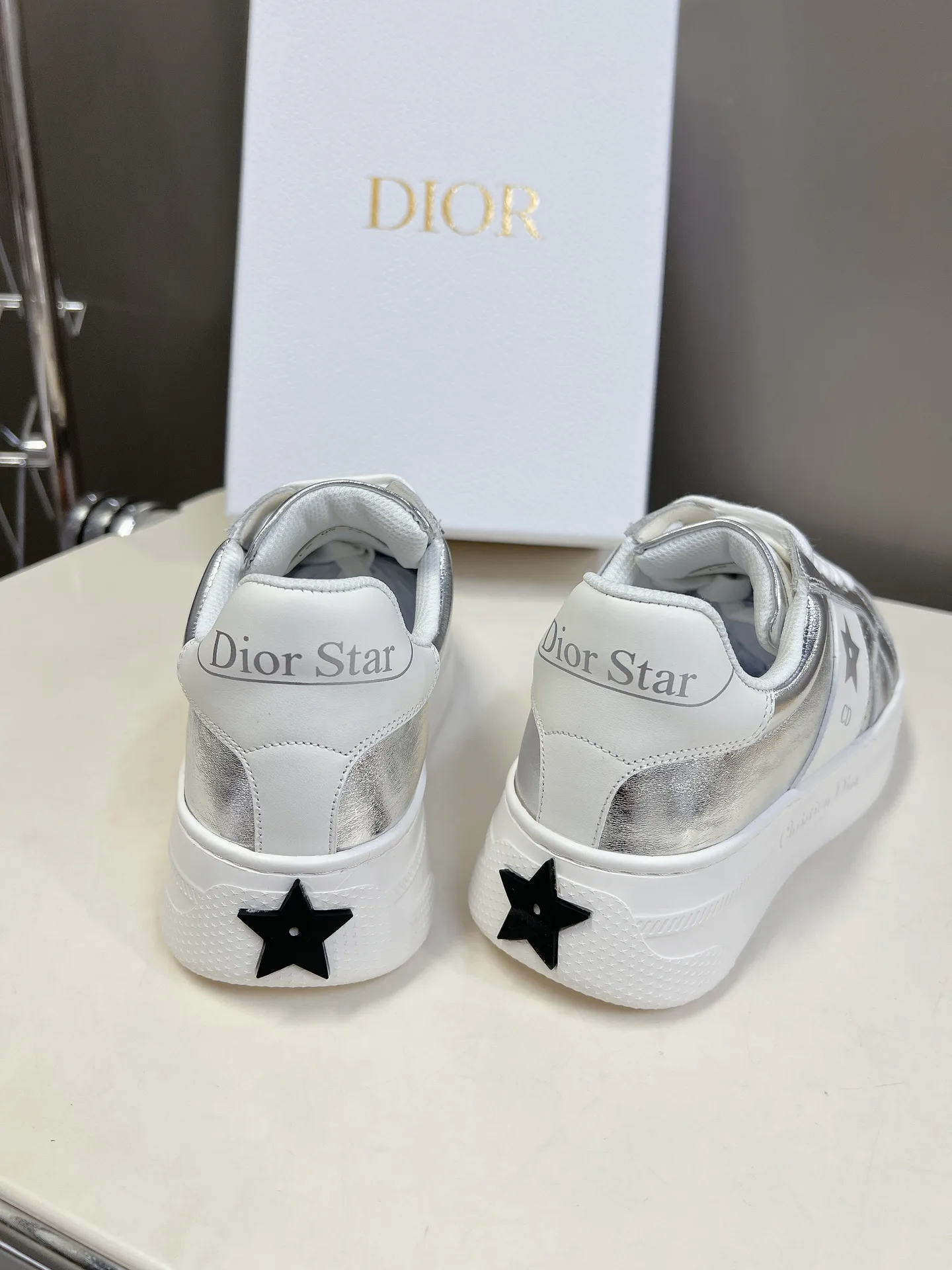 Кроссовки Женские Christian Dior 18005349