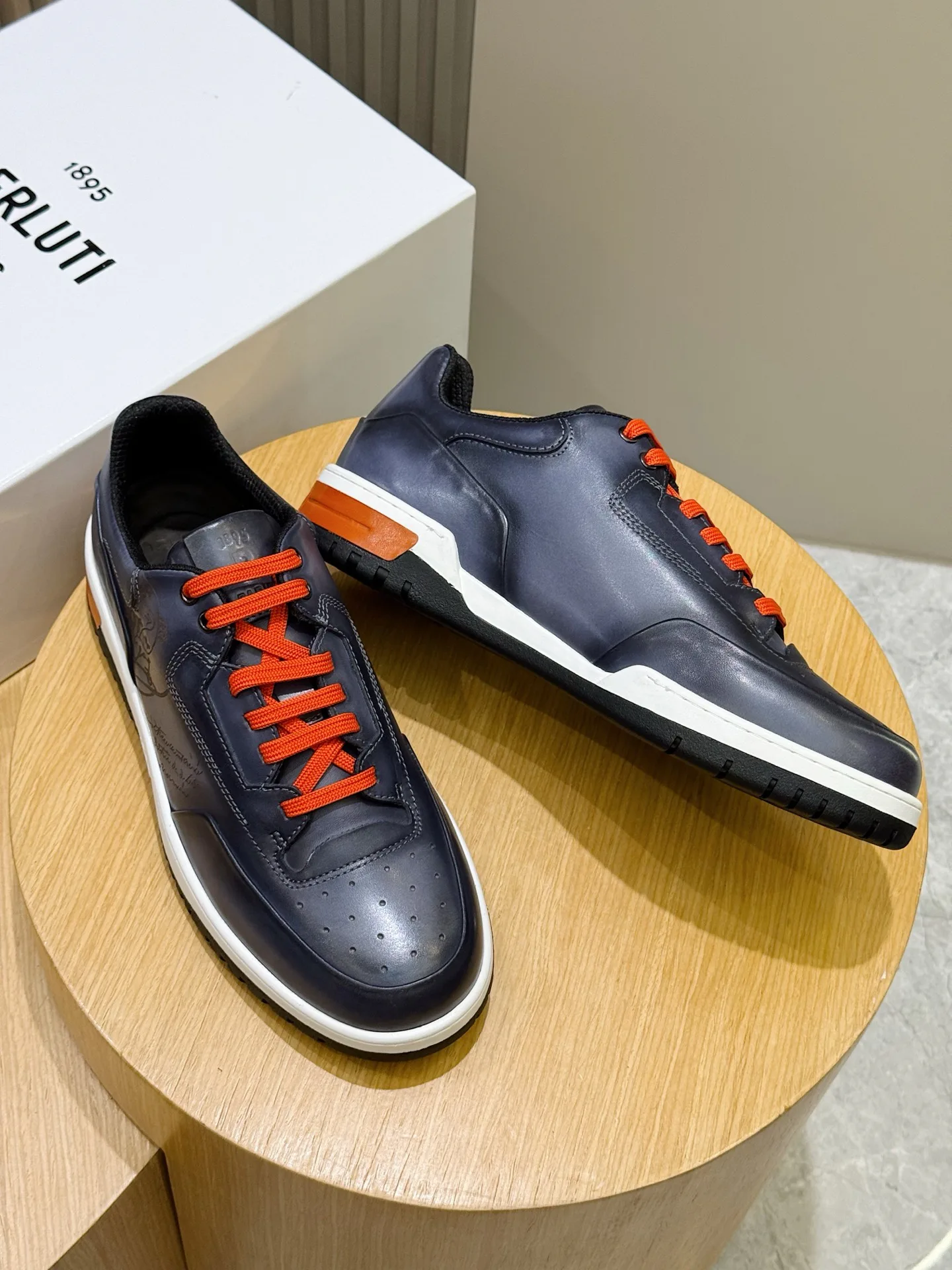 Кроссовки Мужские Berluti 11704917