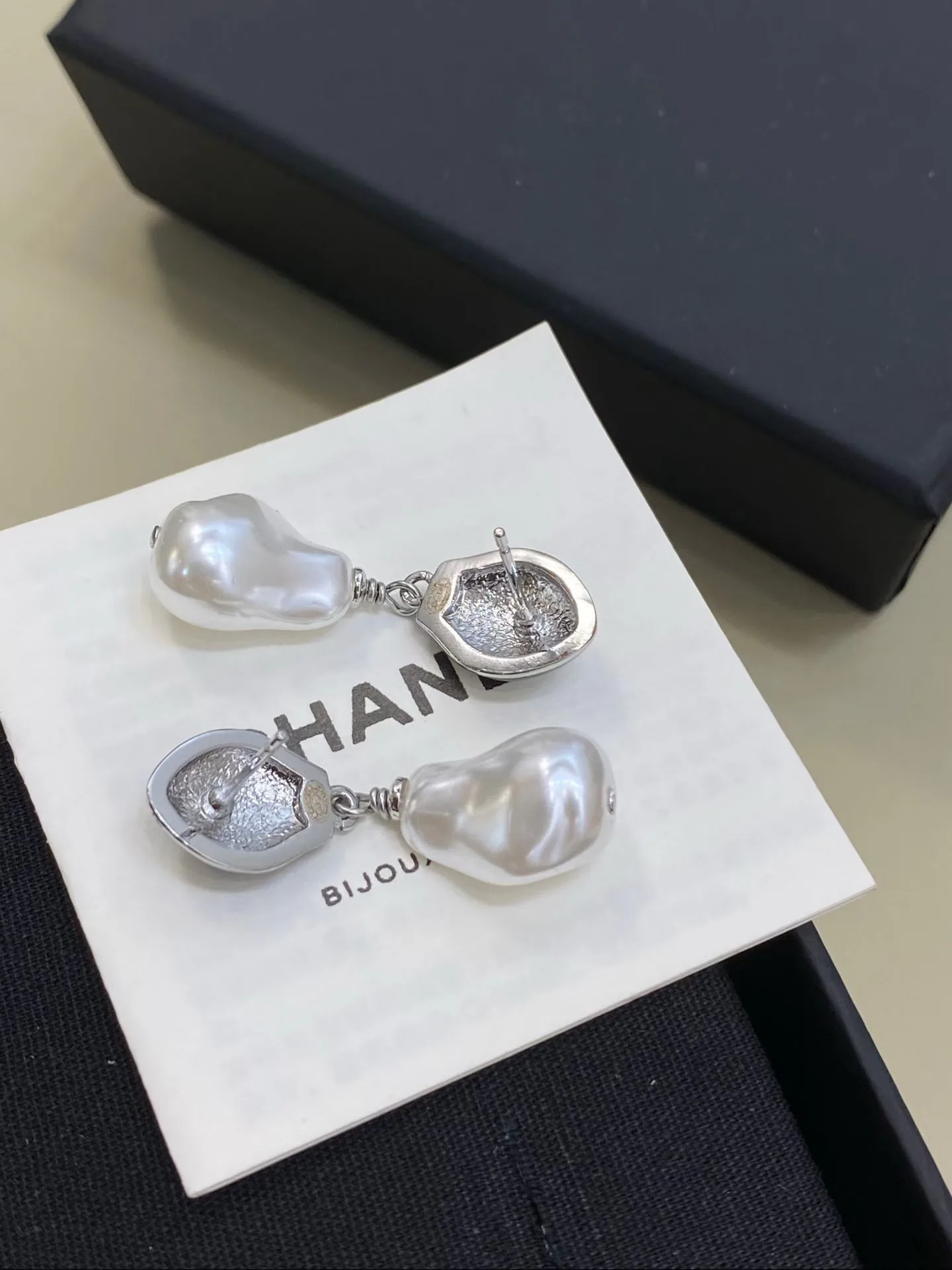 Бижутерия Chanel 17857359