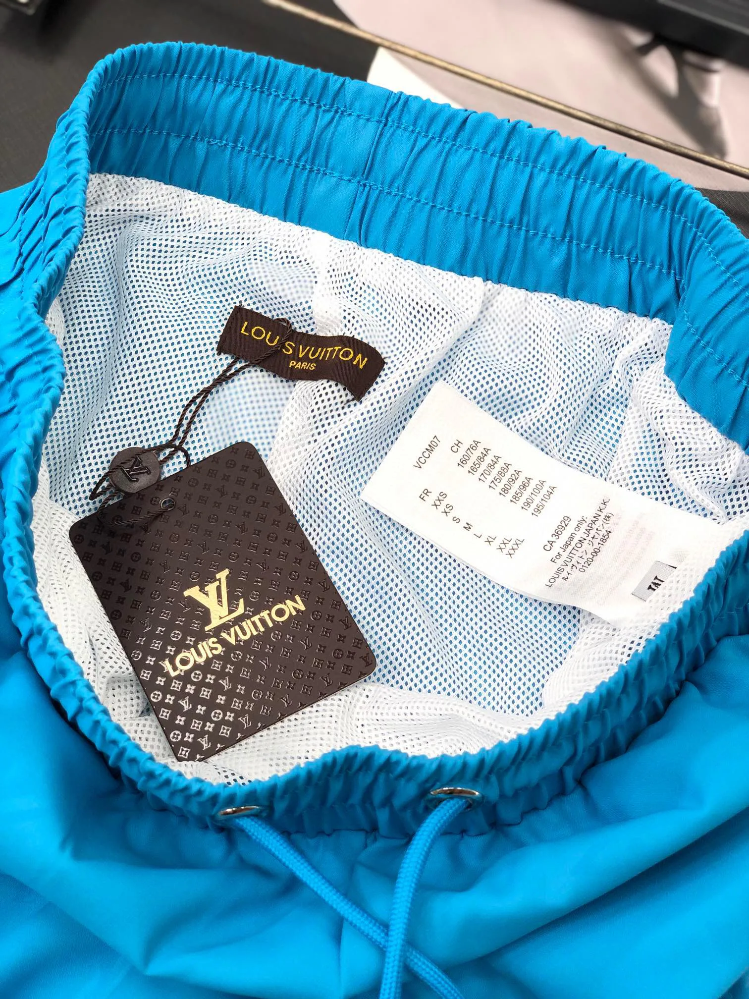 Шорты Мужские Louis Vuitton 10987915