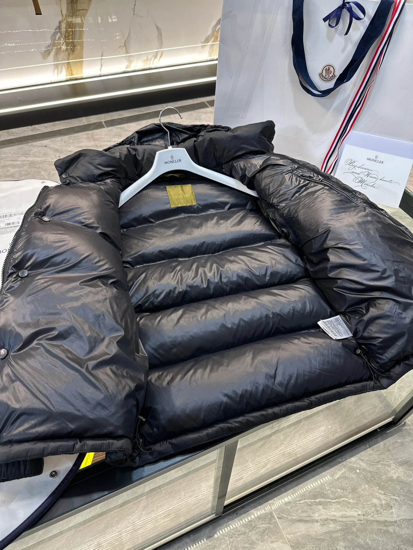 Куртки И Пуховики Женские Moncler 19185557