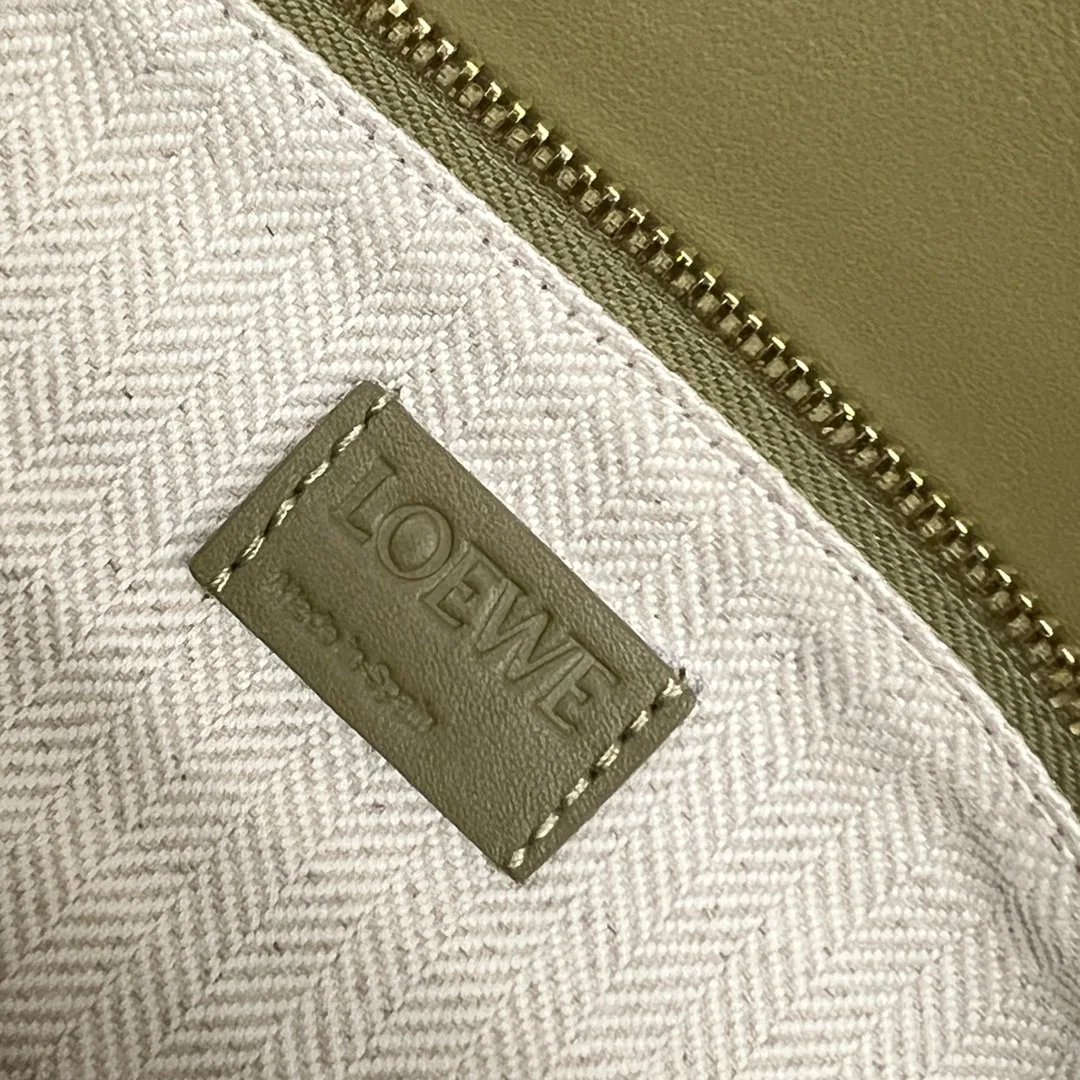 Классические Сумки Женские Loewe 11699893