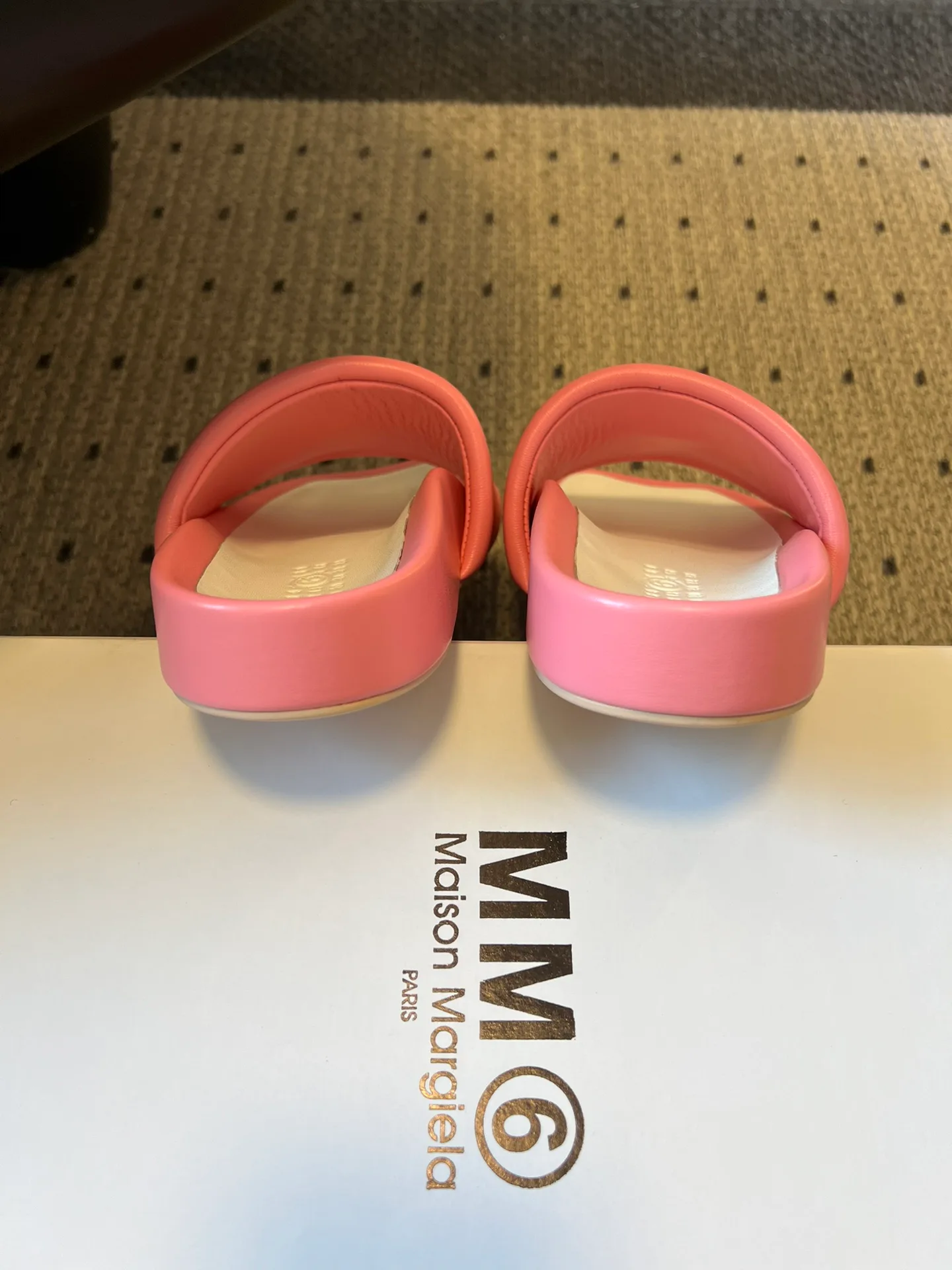 Шлепанцы Женские Maison Margiela 2387687