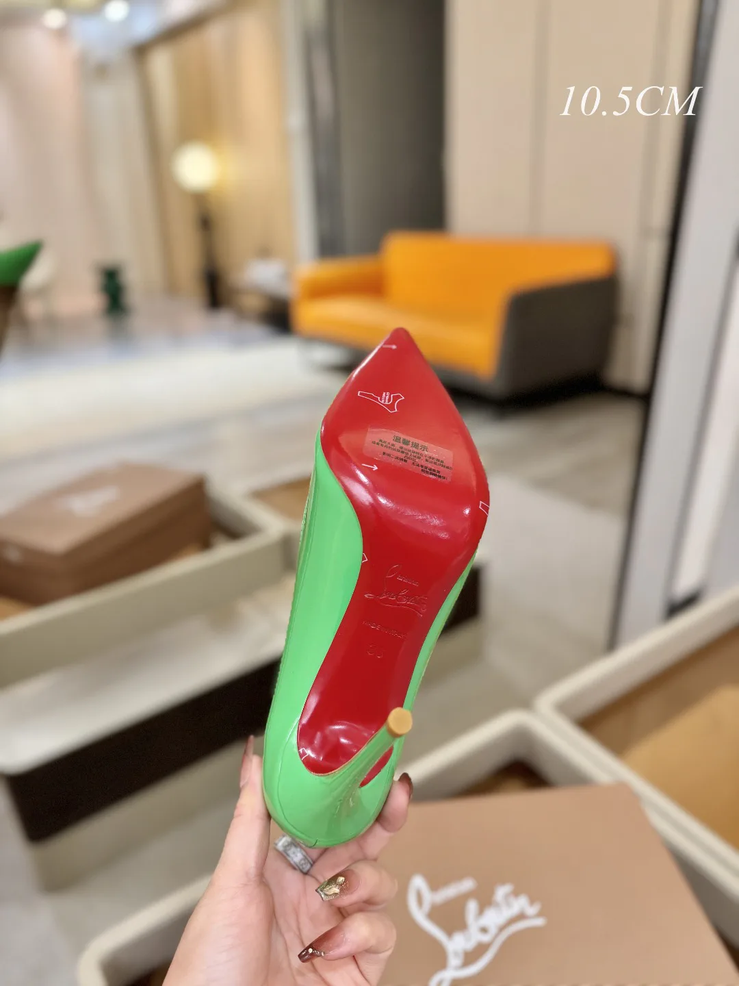 Туфли Женские Christian Louboutin 11079841