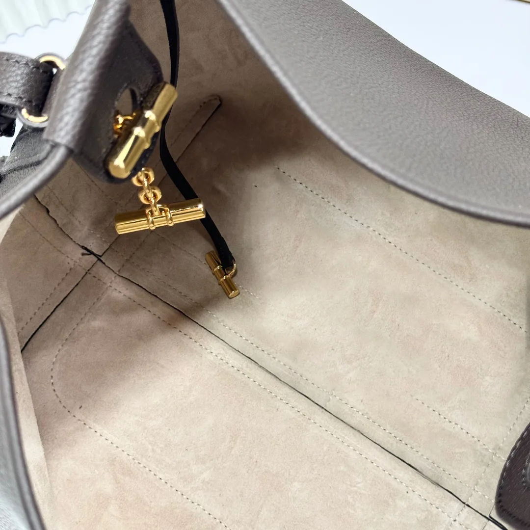 Классические Сумки Женские Loro Piana 11472606