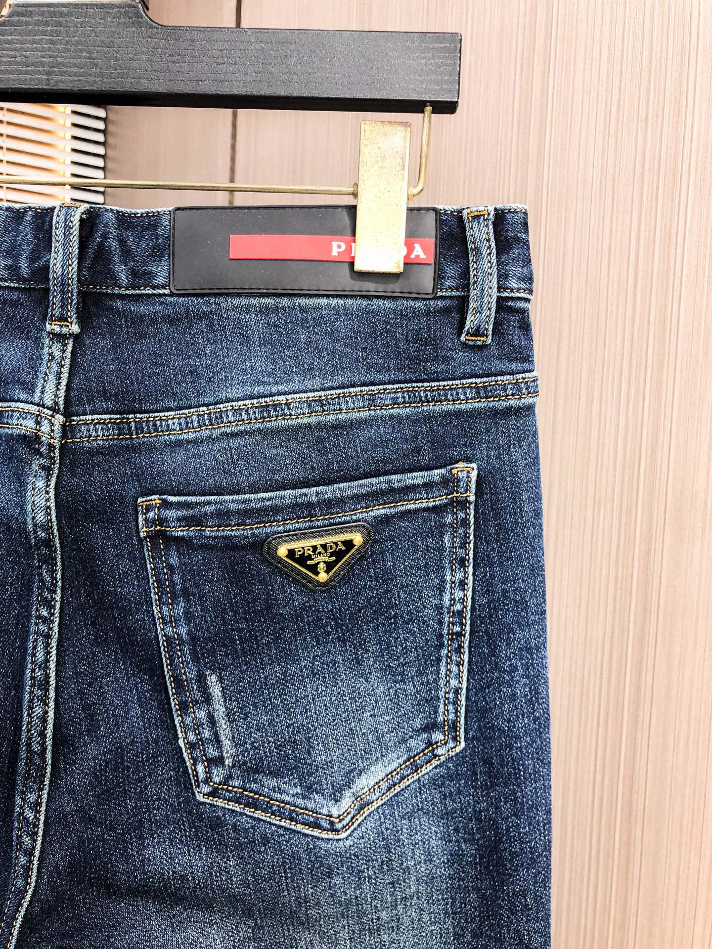 Джинсы Женские Prada 10186868