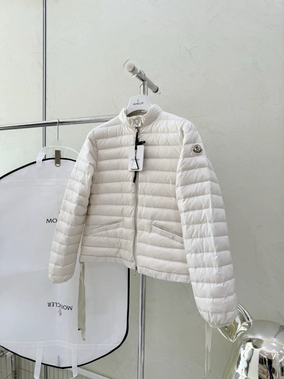 Куртки И Пуховики Женские Moncler 18052704