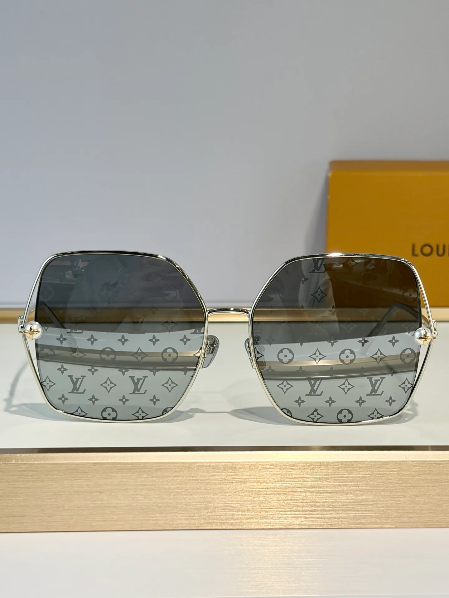 Классические Сумки Женские Louis Vuitton 13321427