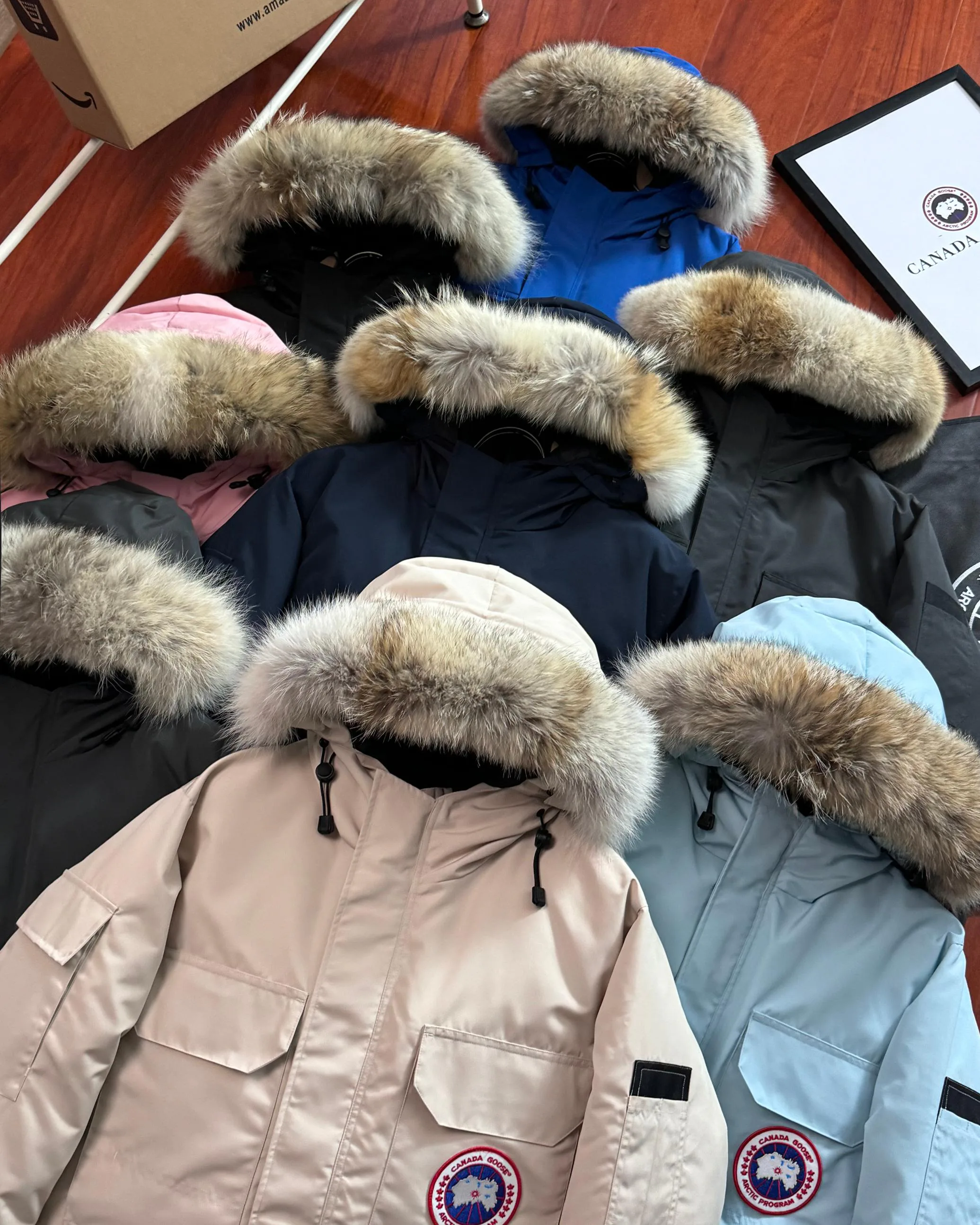 Куртки И Пуховики Женские Canada Goose 19433955
