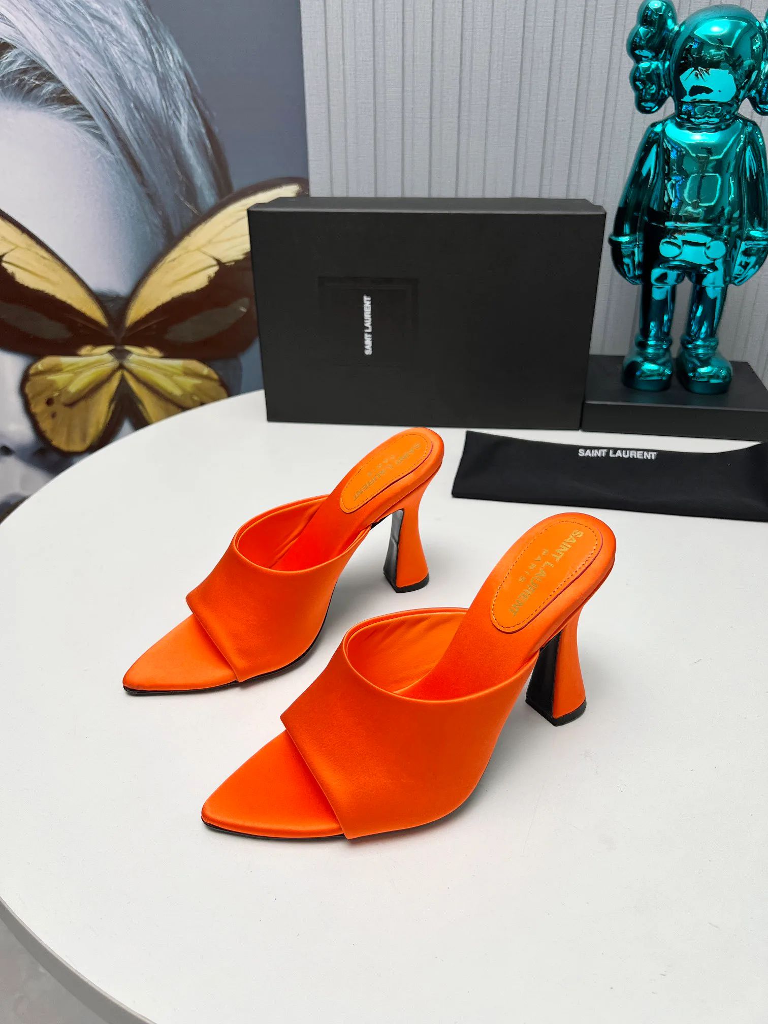 Босоножки Женские Saint Laurent 7184878