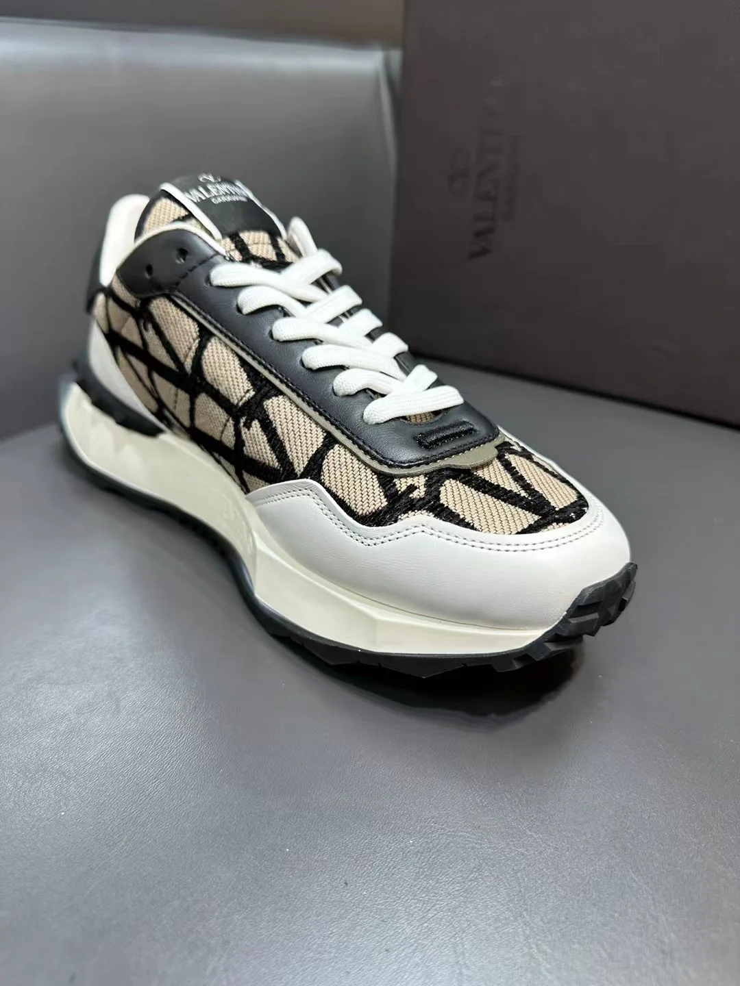 Кроссовки Мужские Valentino 32810