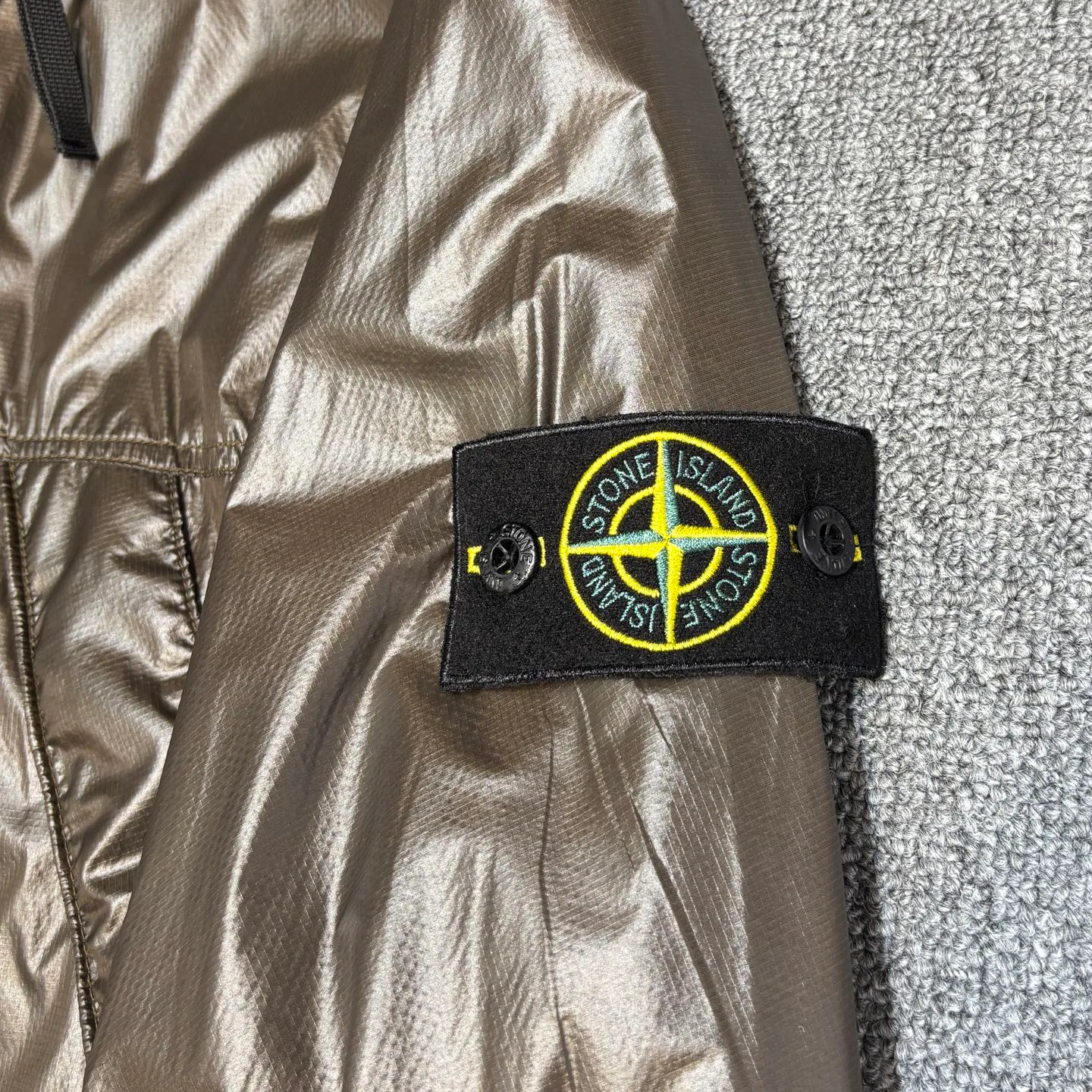 Куртки И Пуховики Женские Stone Island 10655268