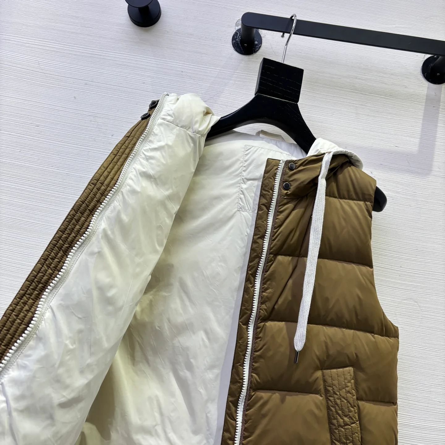 Жилеты Женские Brunello Cucinelli 656490