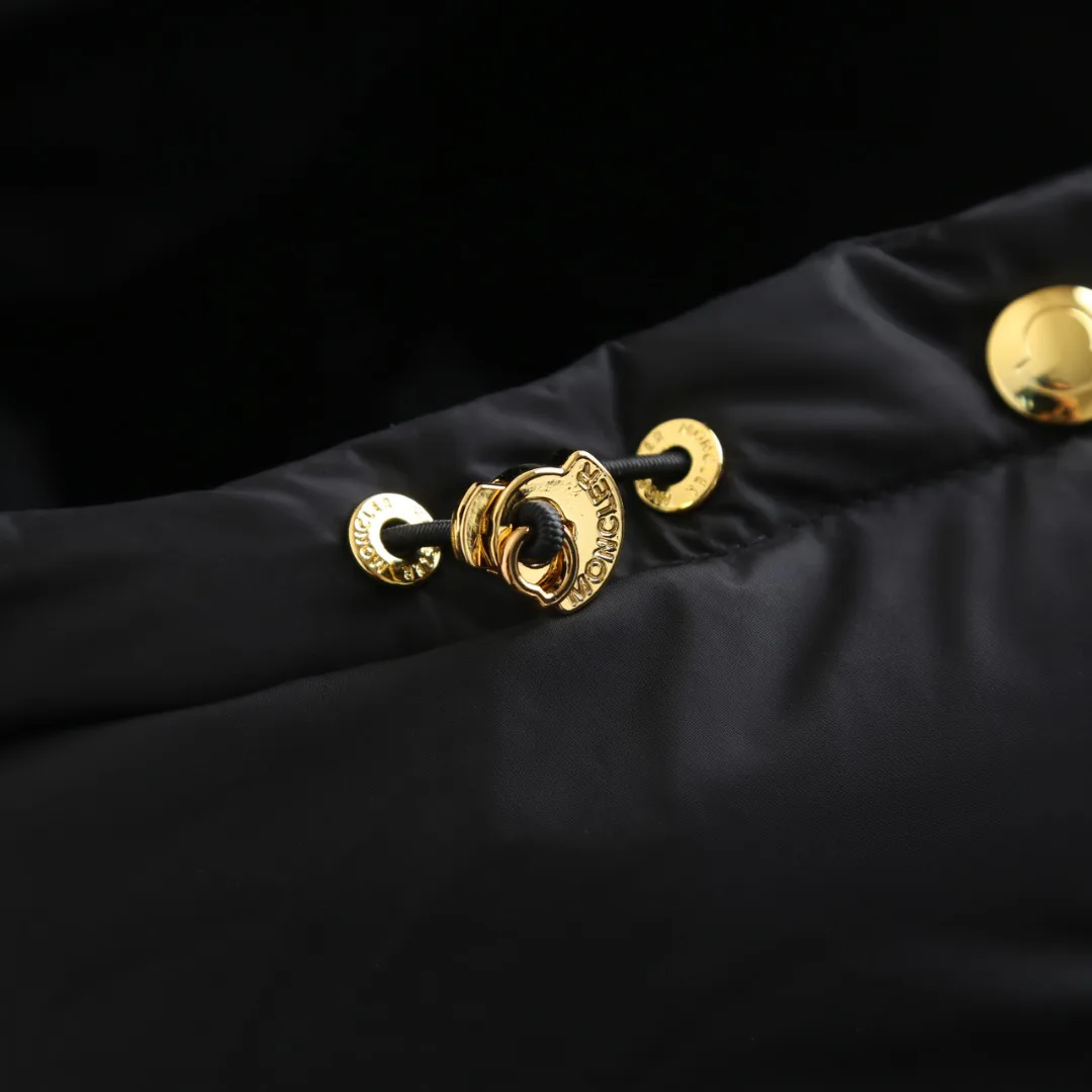 Куртки И Пуховики Женские Moncler 18022548