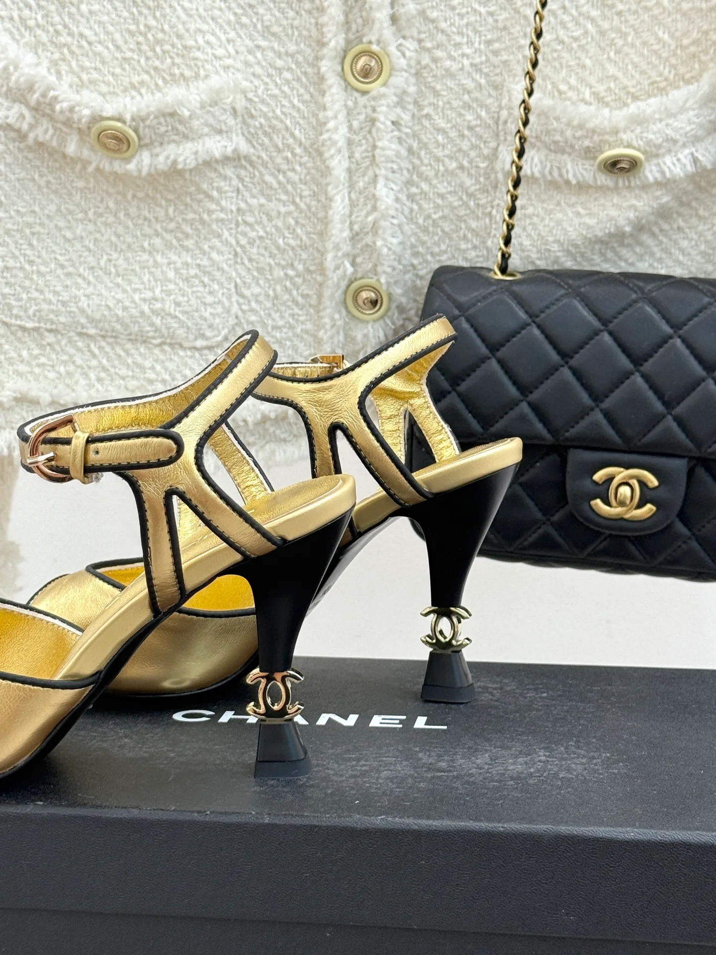 Босоножки Женские Chanel 11642190