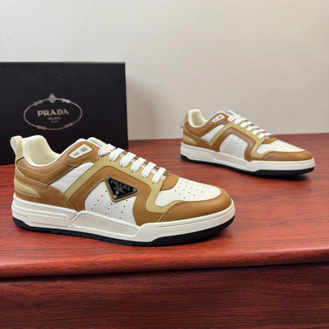 Кроссовки Мужские Prada 13216379