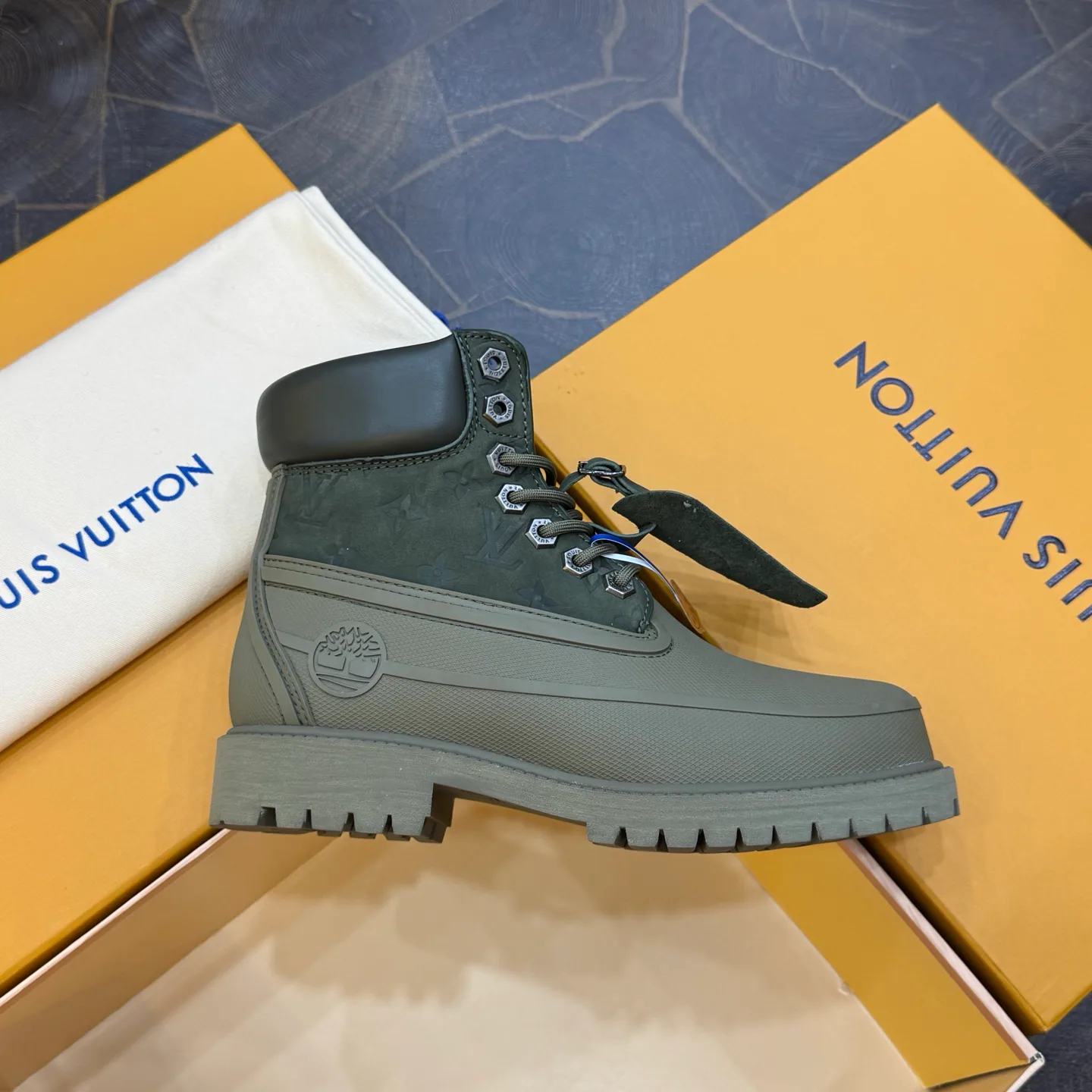 Ботинки Мужские Louis Vuitton 18267073