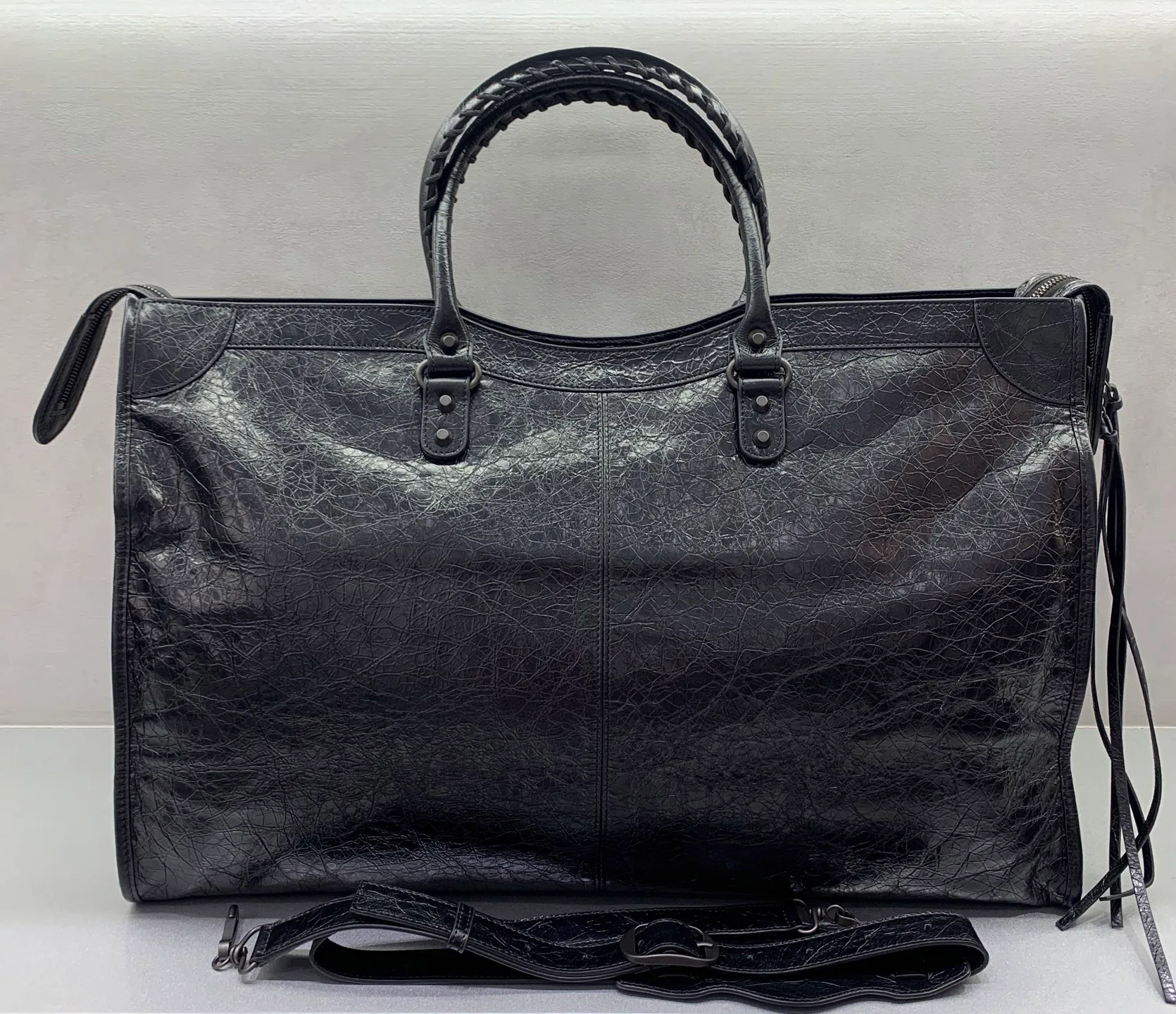 Классические Сумки Женские Balenciaga 18136376