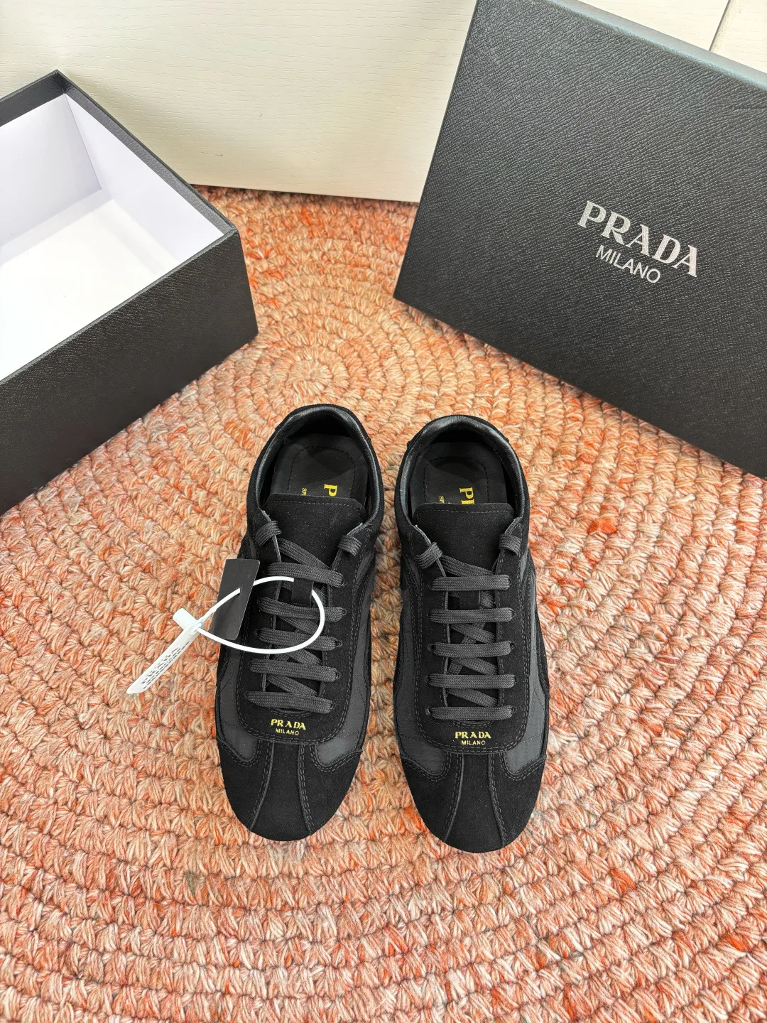 Кроссовки Женские Prada 10446965