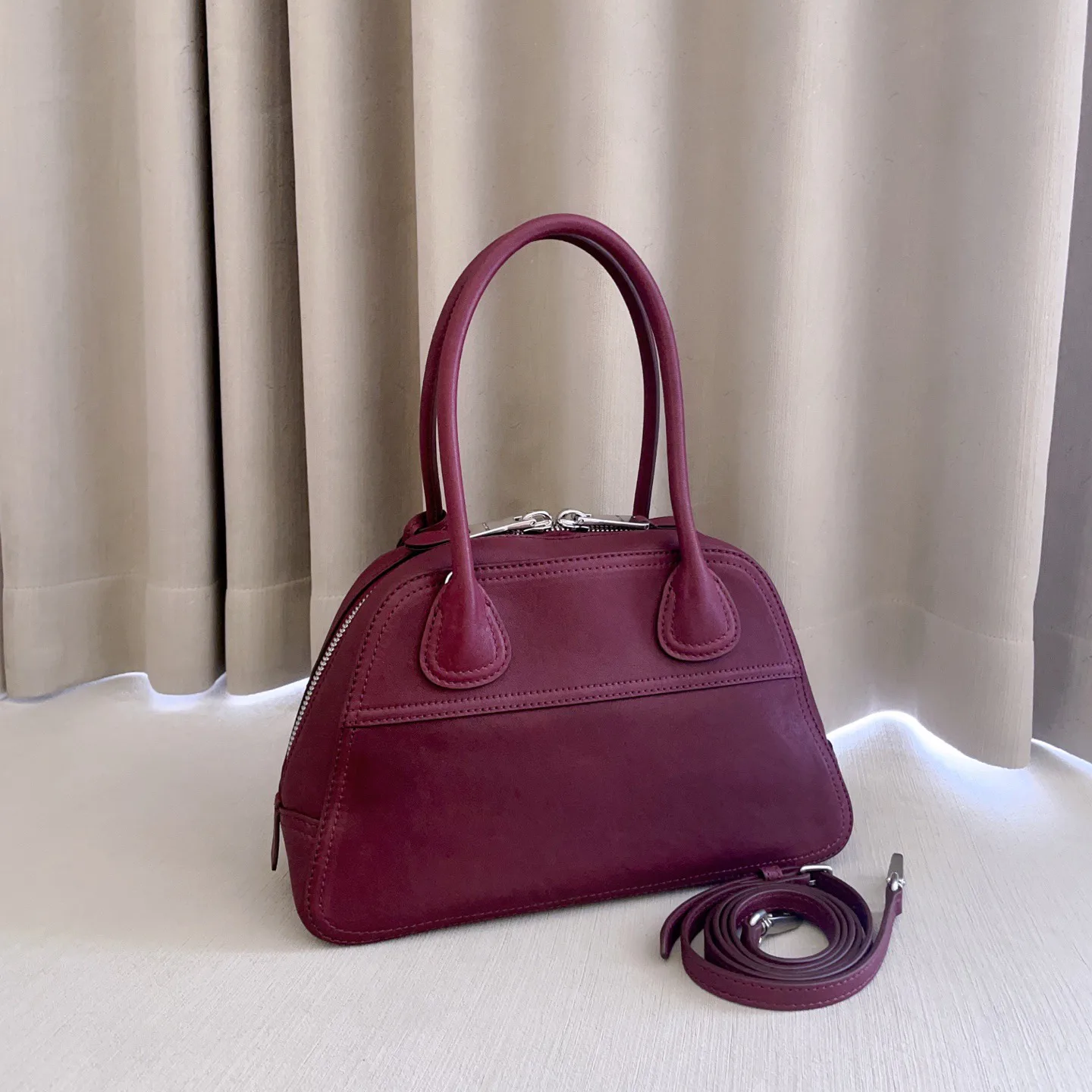 Классические Сумки Женские Miu Miu 18248080