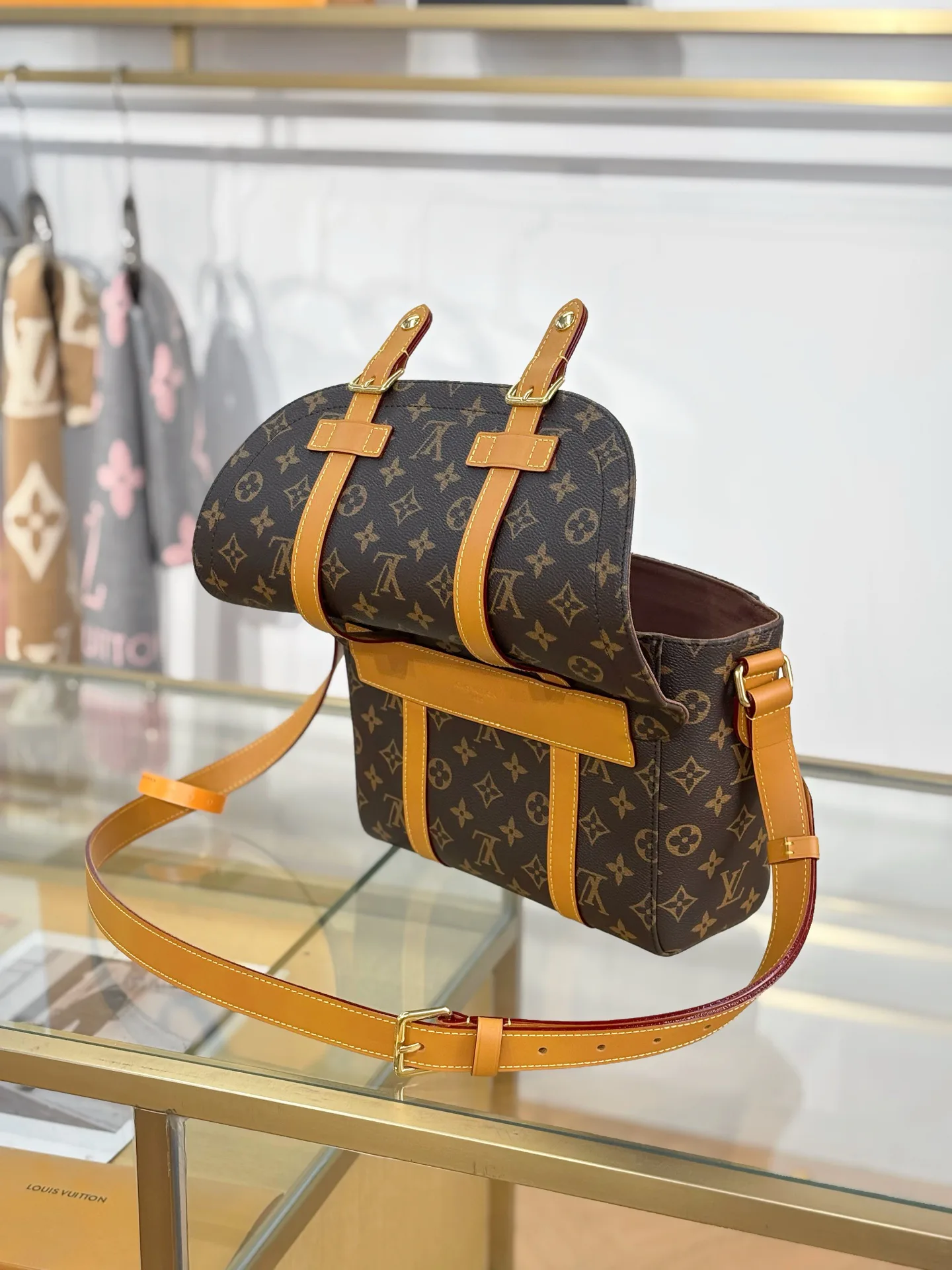 Классические Сумки Женские Louis Vuitton 17979871