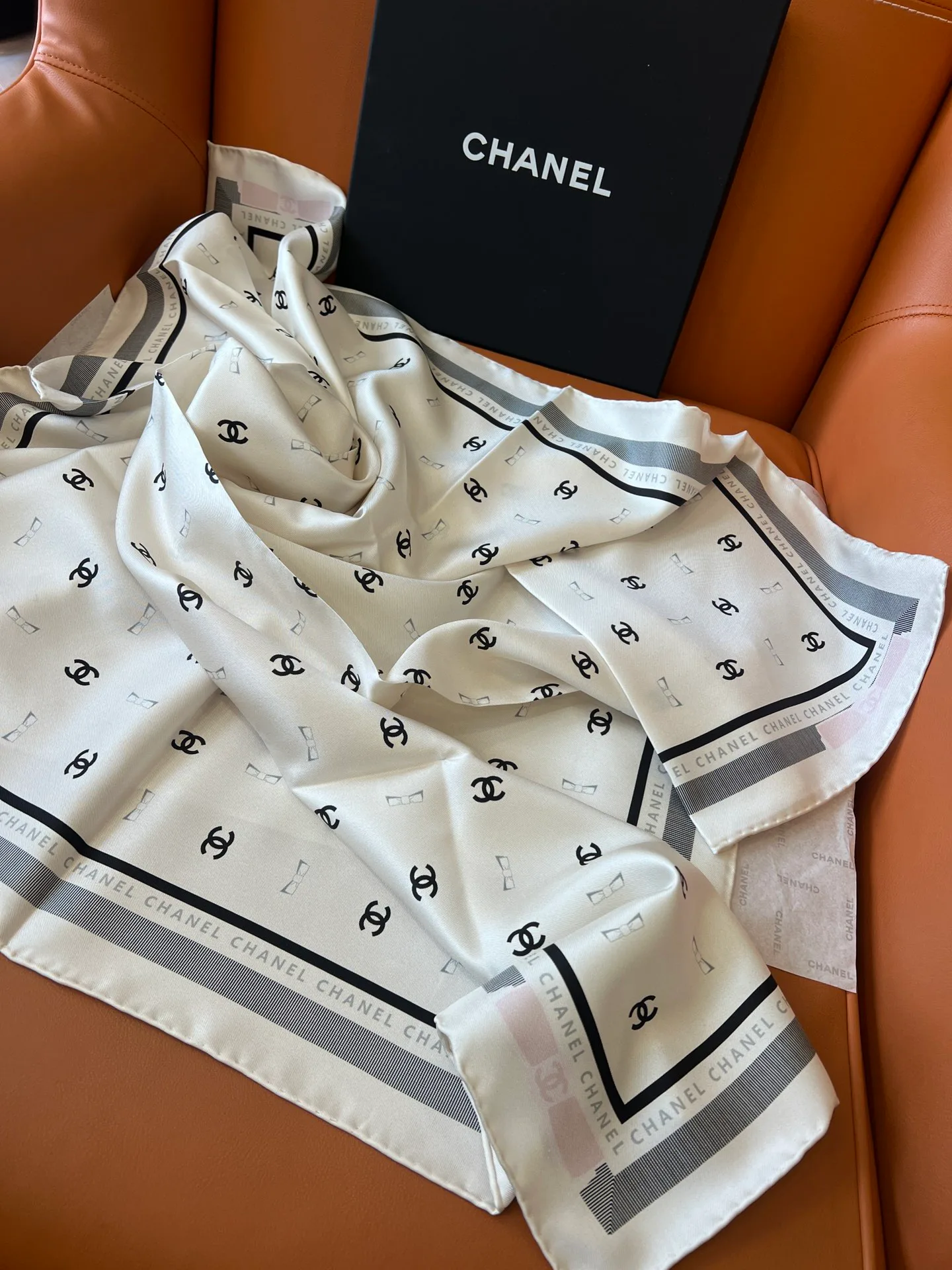 Платки Chanel 16948646