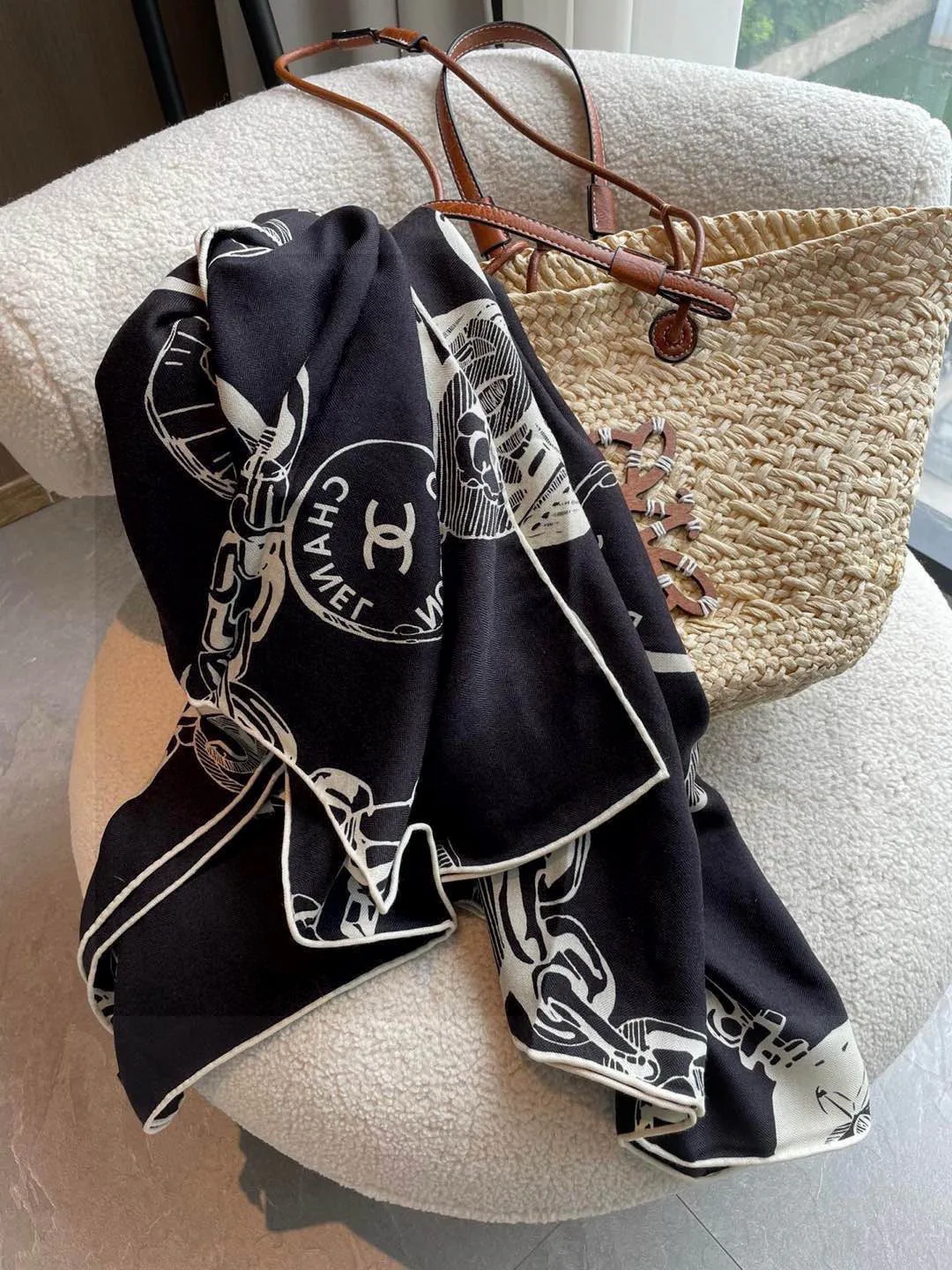 Платки Chanel 17076472