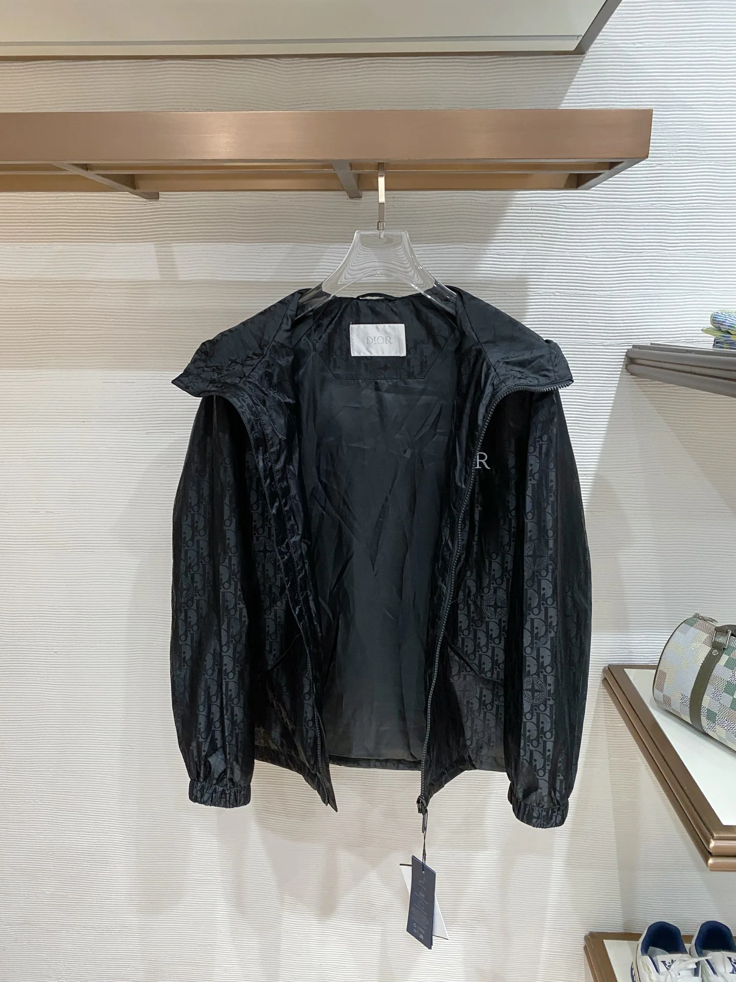 Куртки И Пуховики Мужские Christian Dior 11392189