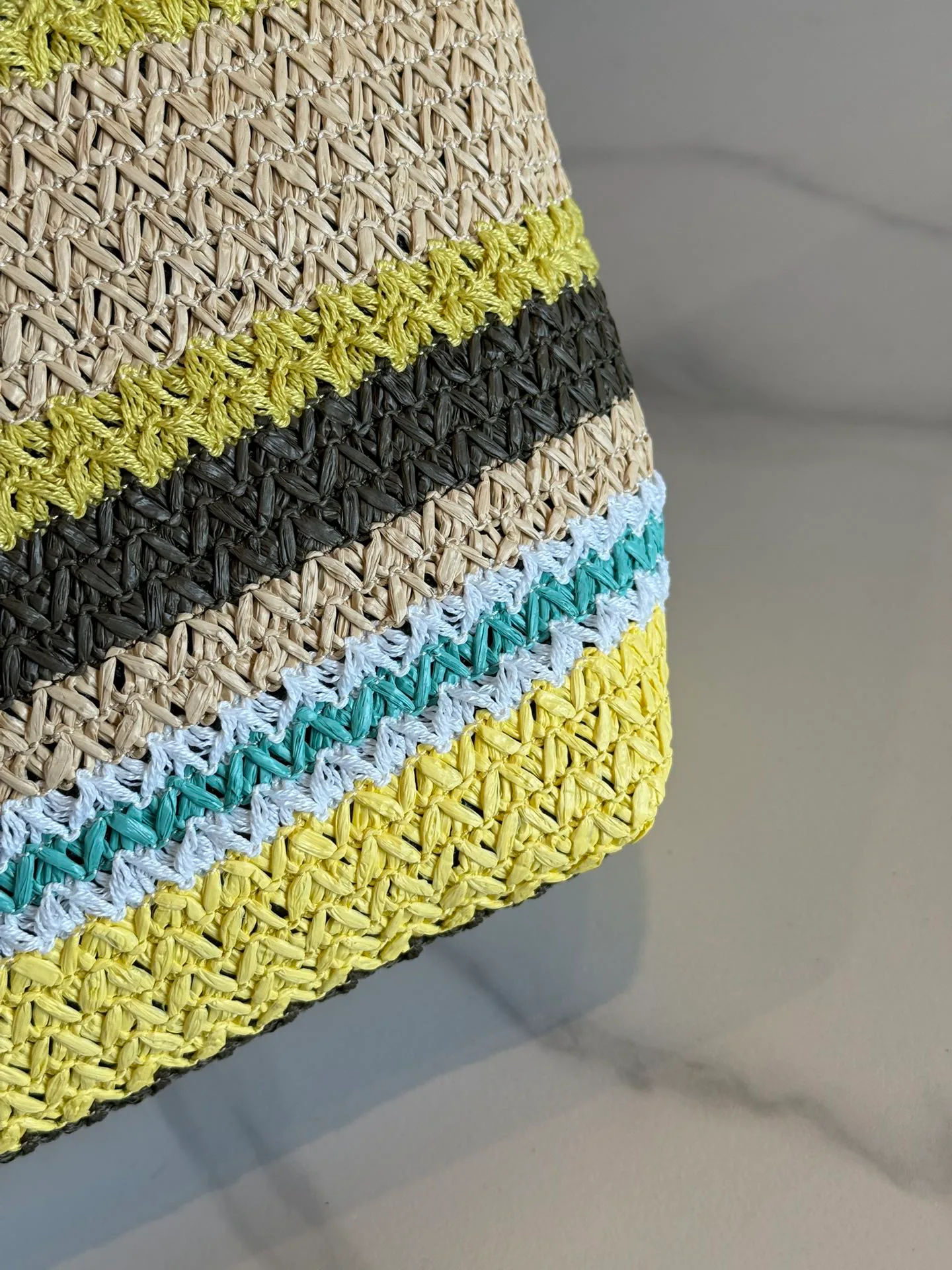 Сумки На Ремне Женские Miu Miu 111351