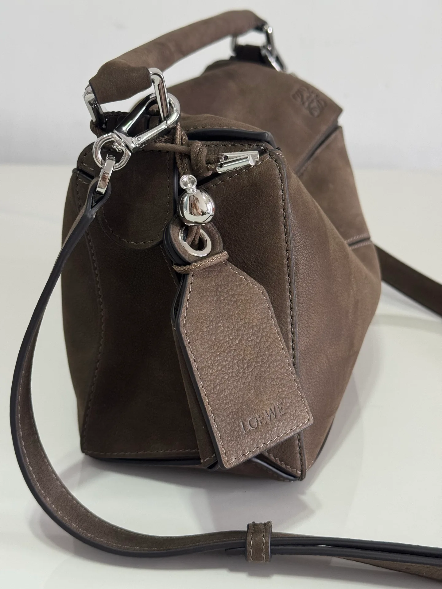 Классические Сумки Женские Loewe 11675866