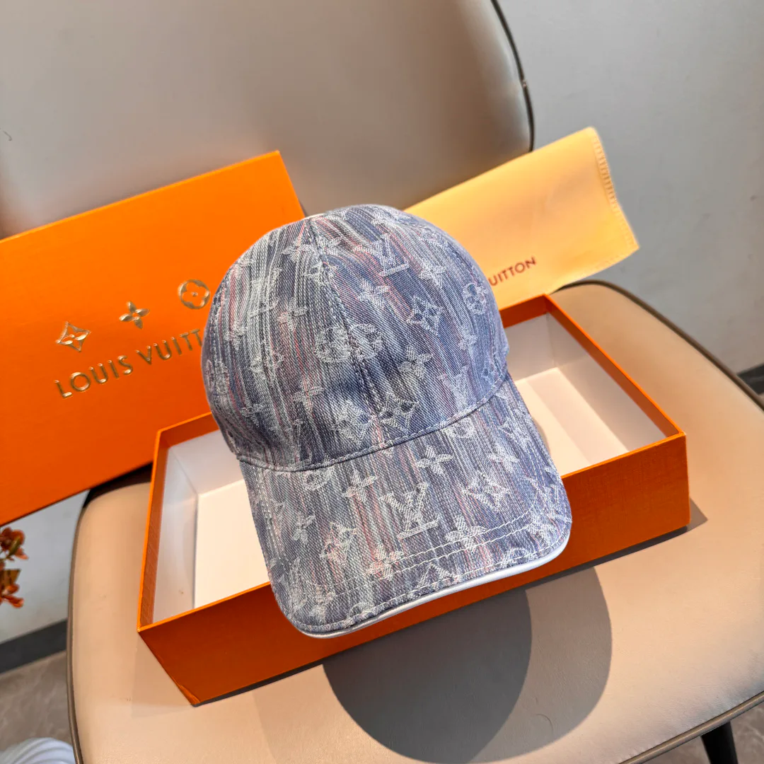 Головные Уборы Louis Vuitton 18105297