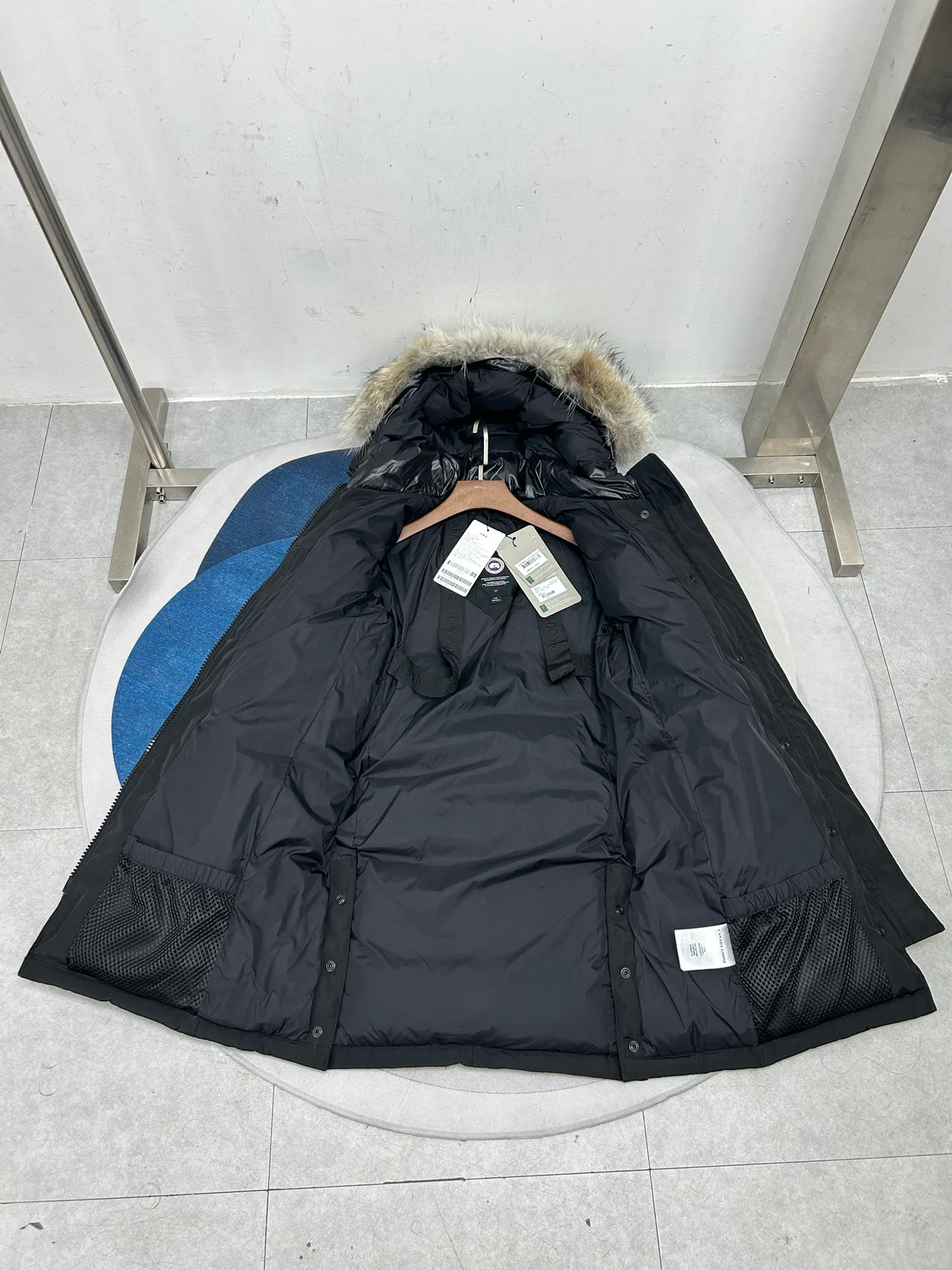 Куртки И Пуховики Женские Canada Goose 18188607