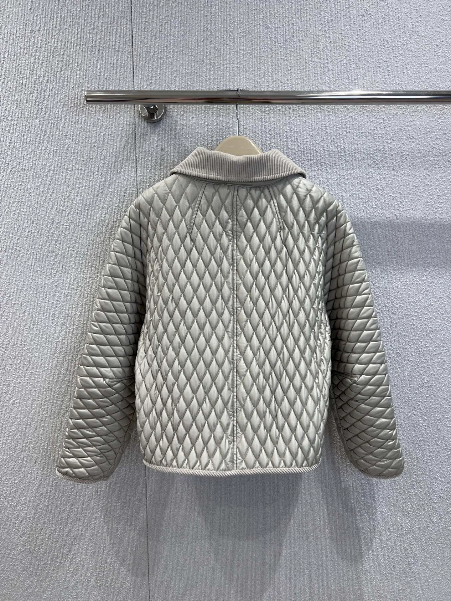 Куртки И Пуховики Женские Burberry 442402