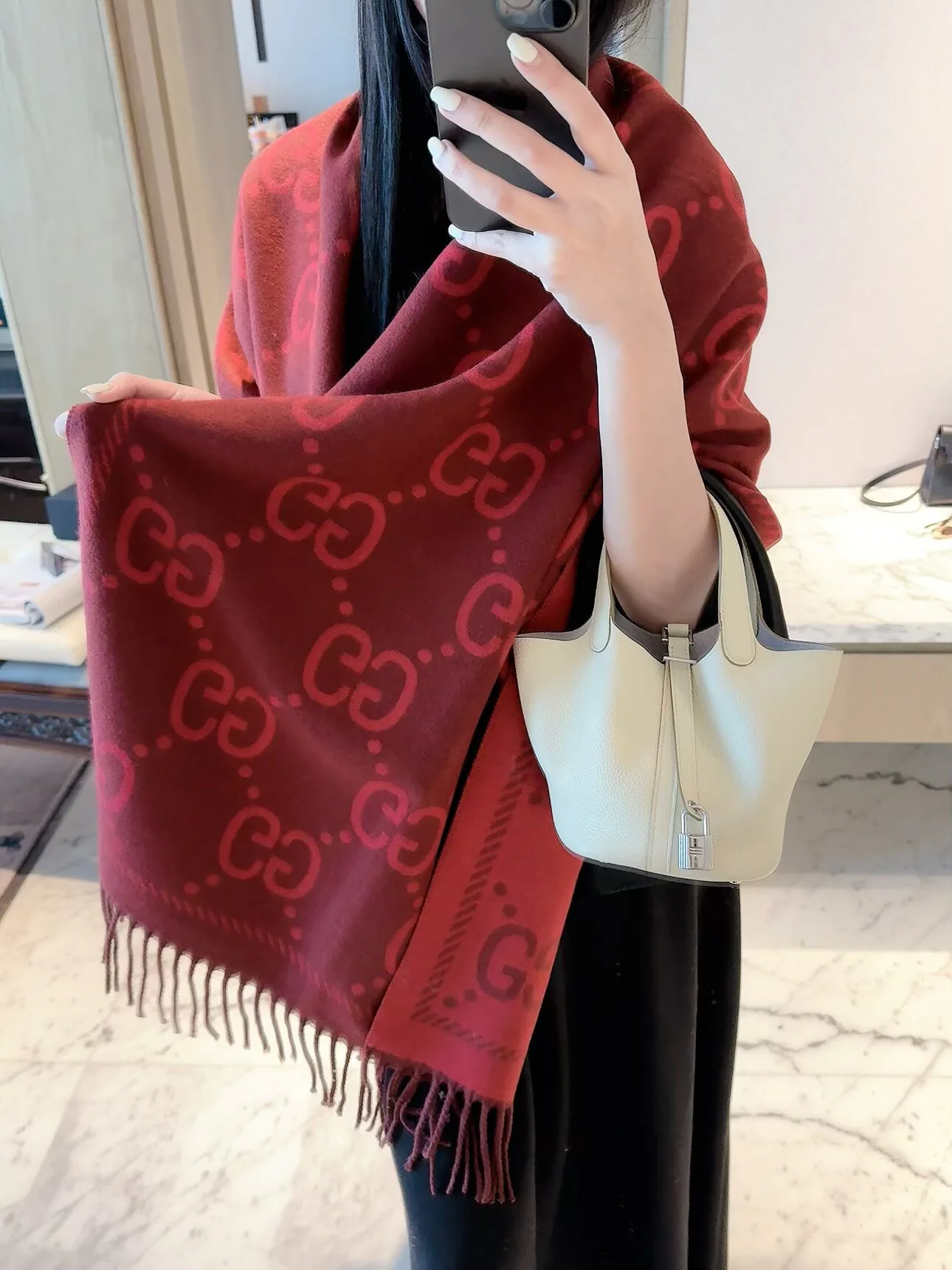 Шарфы Gucci 18322524