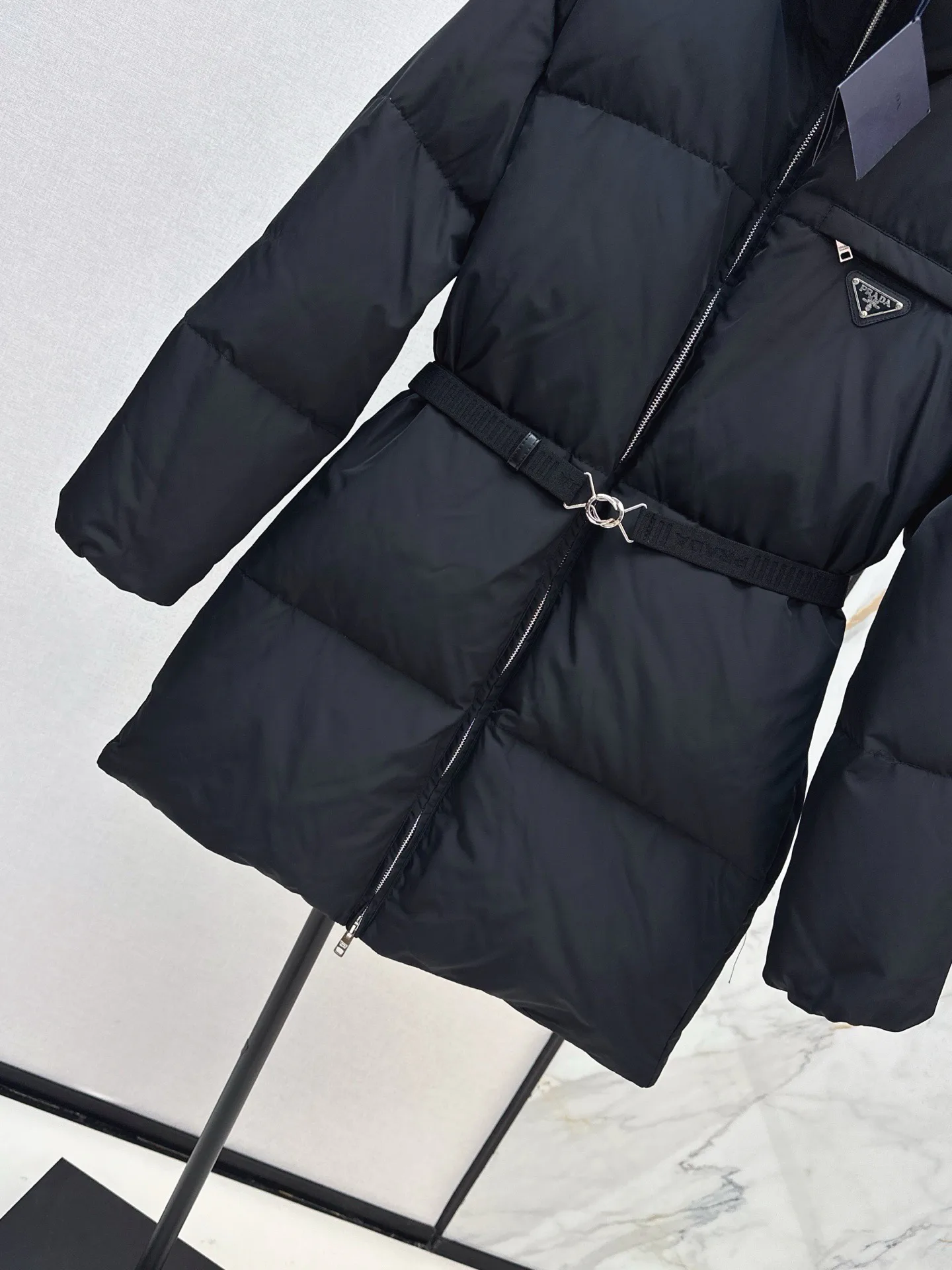 Куртки И Пуховики Женские Prada 19323471