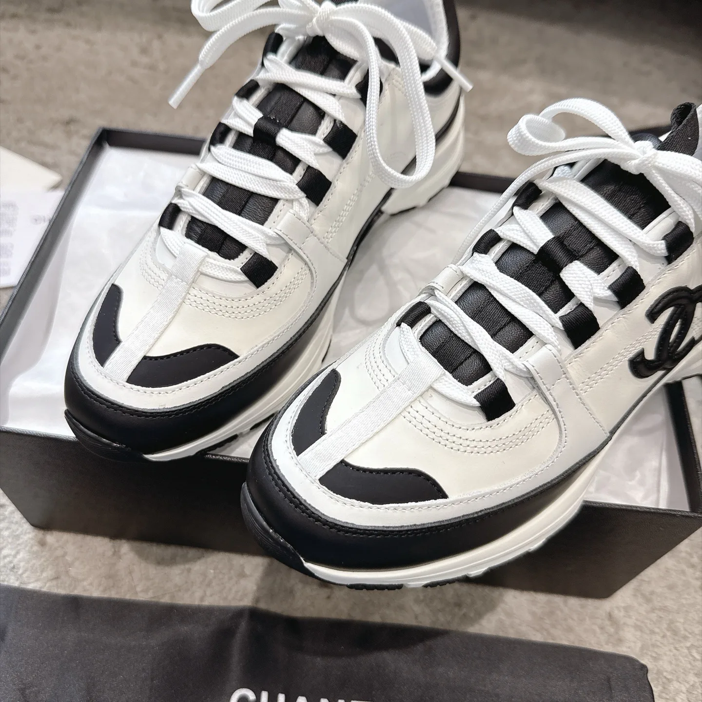 Кроссовки Женские Chanel 17933397