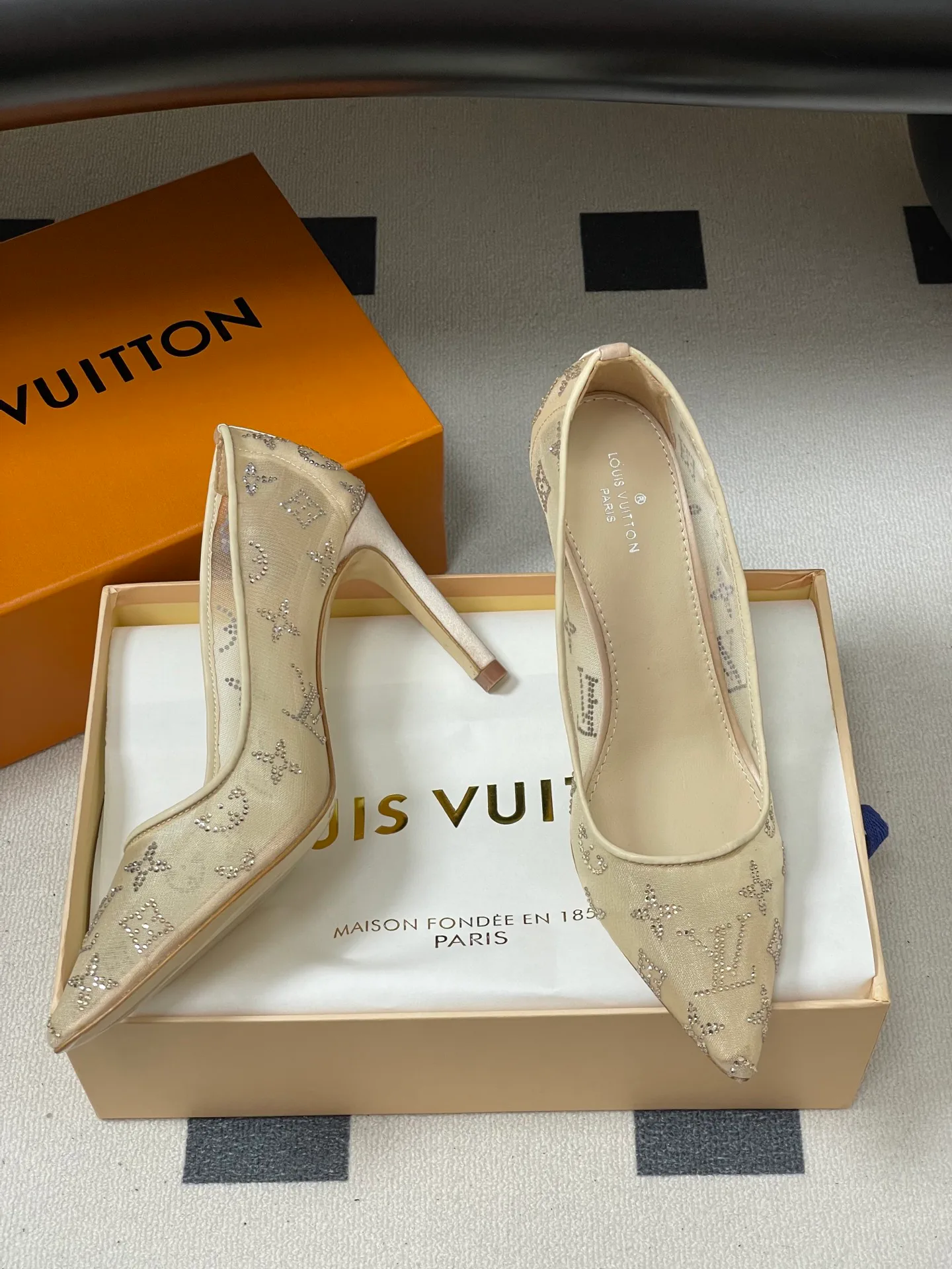 Туфли Женские Louis Vuitton 11628670