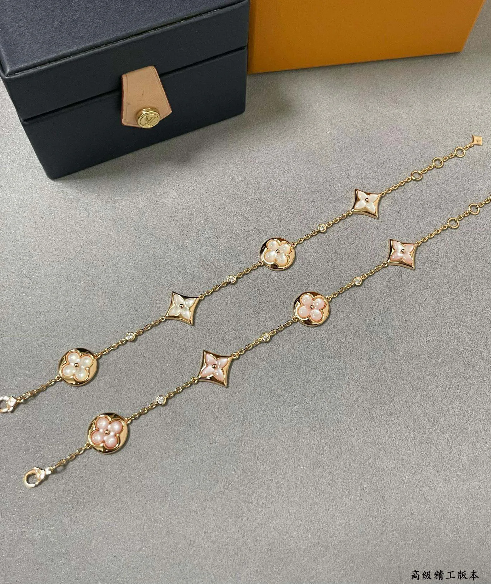 Бижутерия Louis Vuitton 11474360