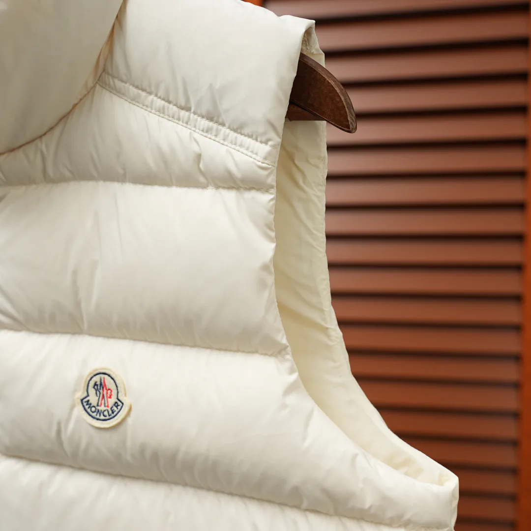 Жилеты Женские Moncler 18455949
