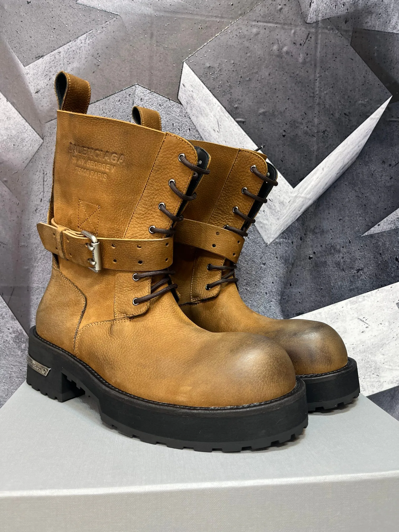 Ботинки Мужские Balenciaga 17962247