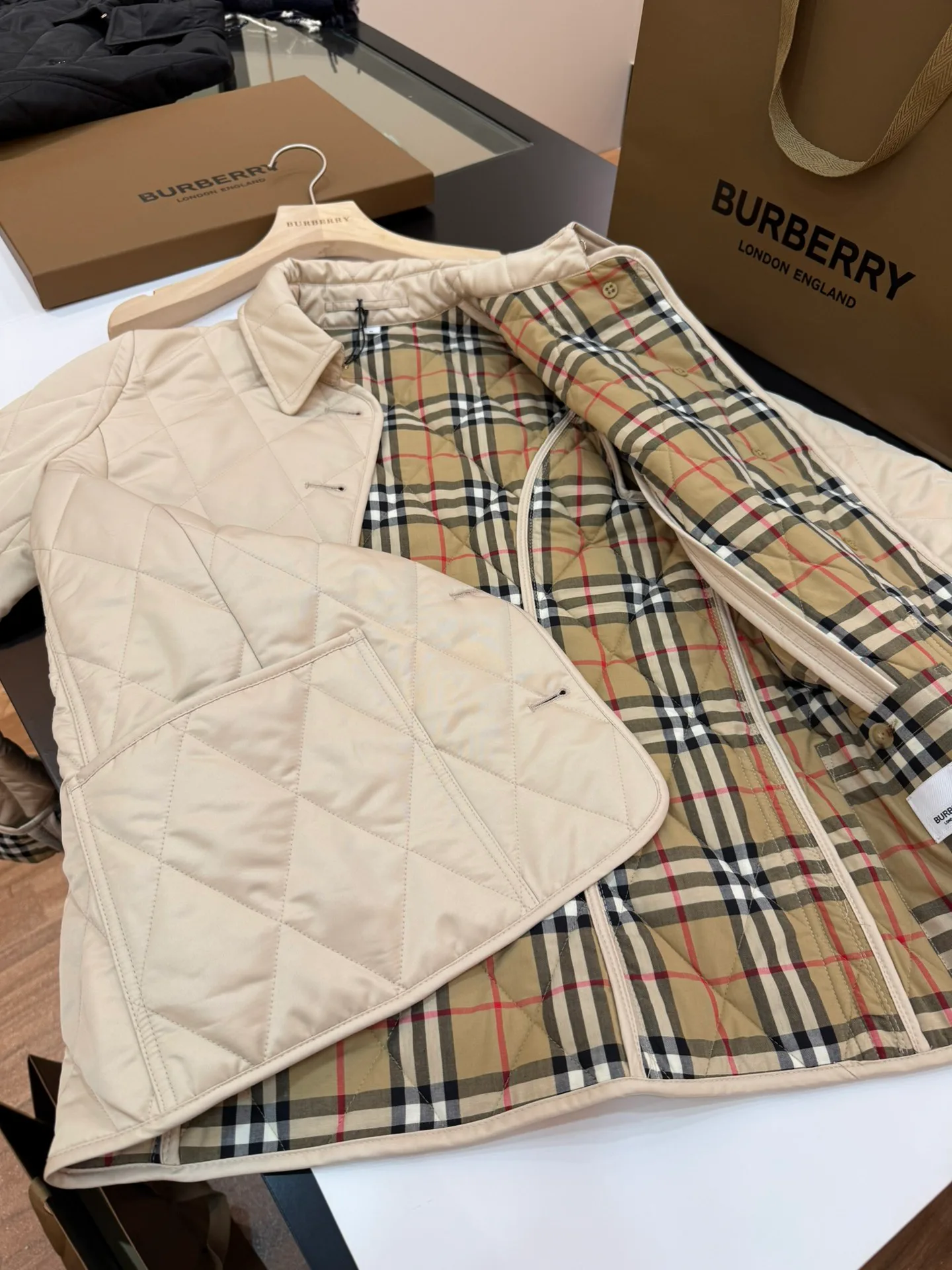 Куртки И Пуховики Женские Burberry 18043710