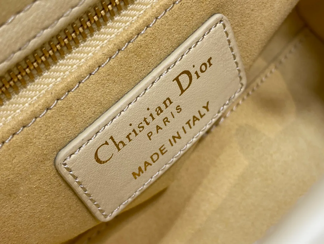 Классические Сумки Женские Christian Dior 13208788
