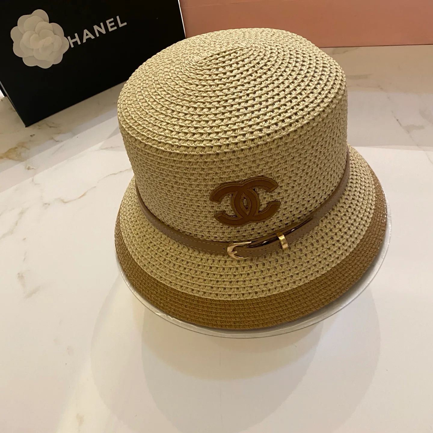 Головные Уборы Chanel 17498283