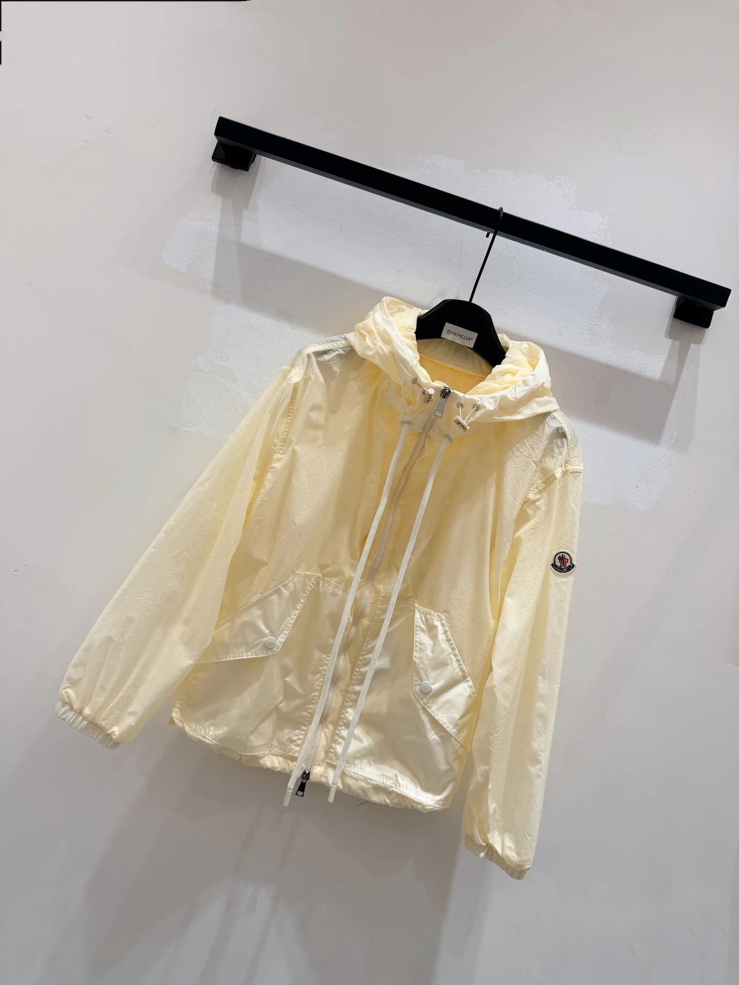 Куртки И Пуховики Женские Moncler 11888695