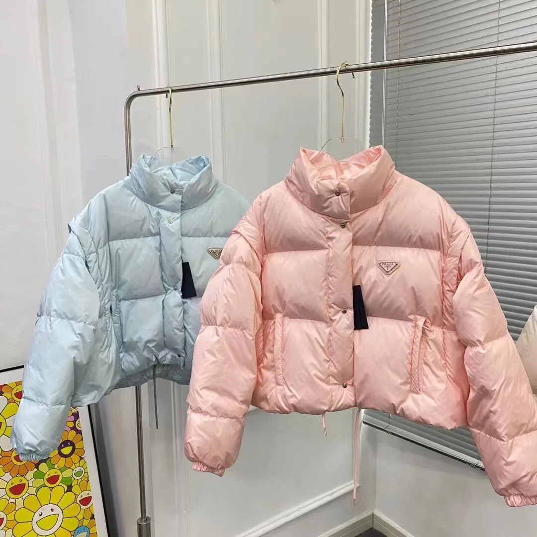 Куртки И Пуховики Женские Prada 17890879