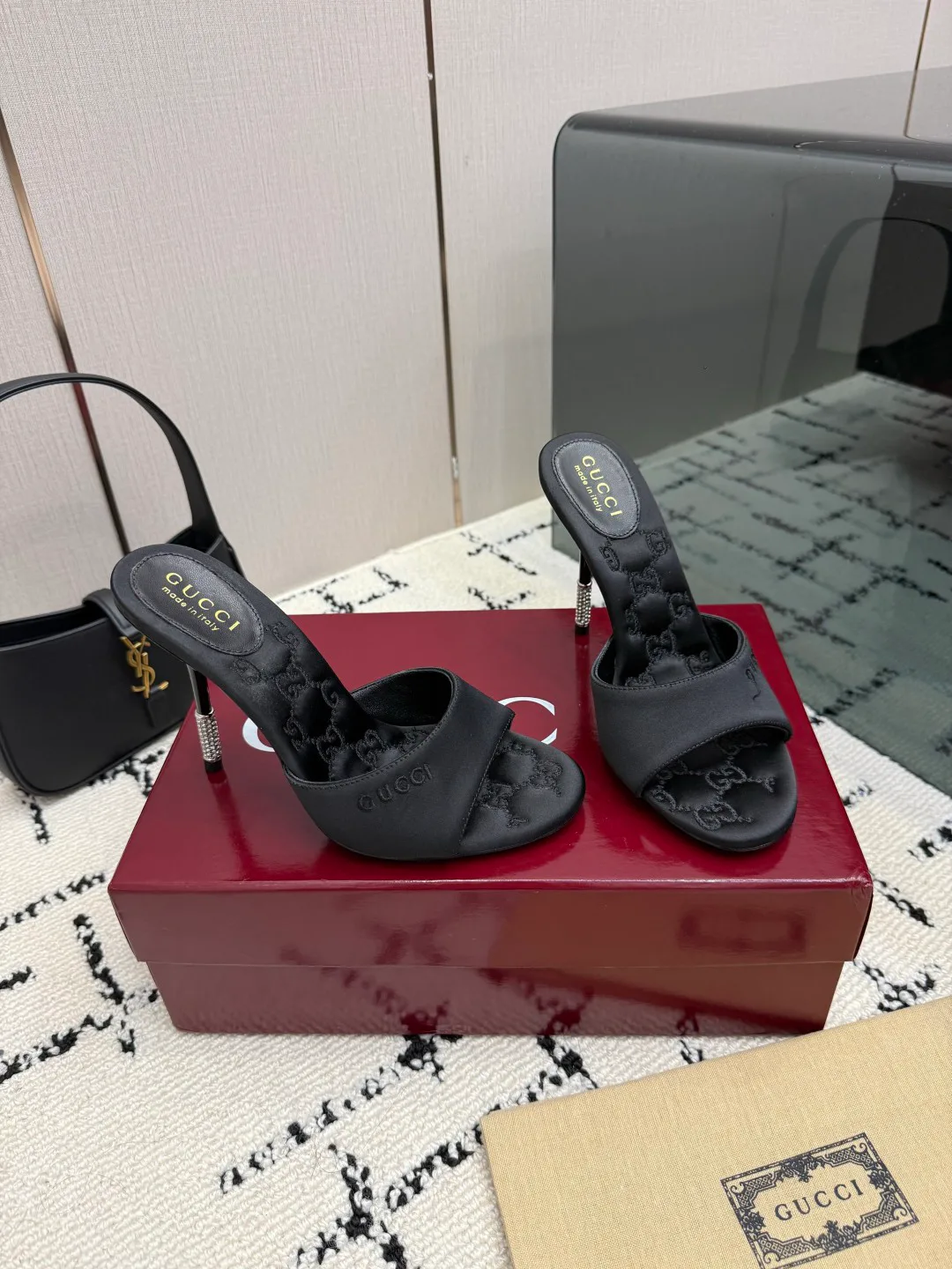 Туфли Женские Gucci 18049106