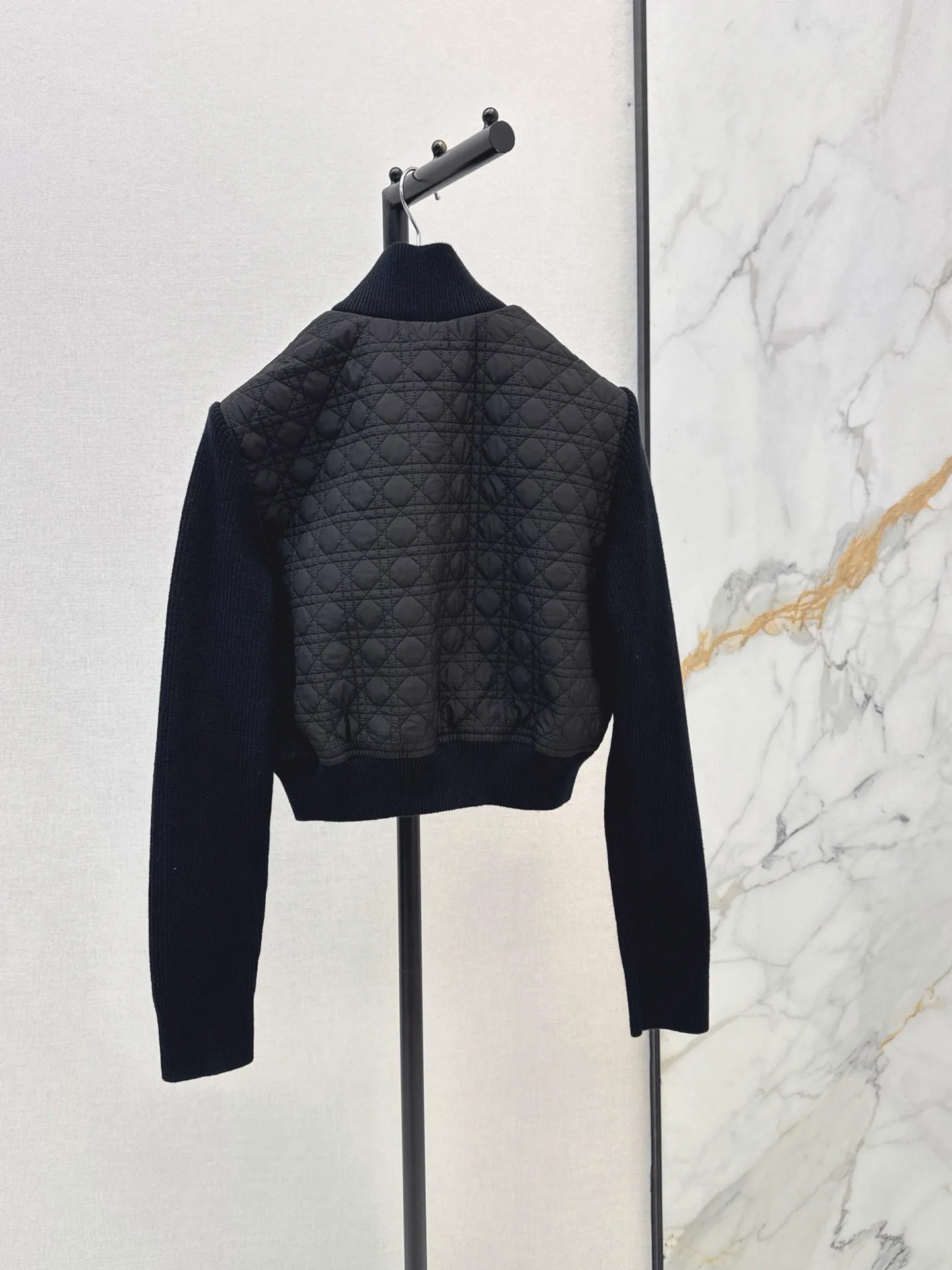 Куртки И Пуховики Женские Christian Dior 18757439