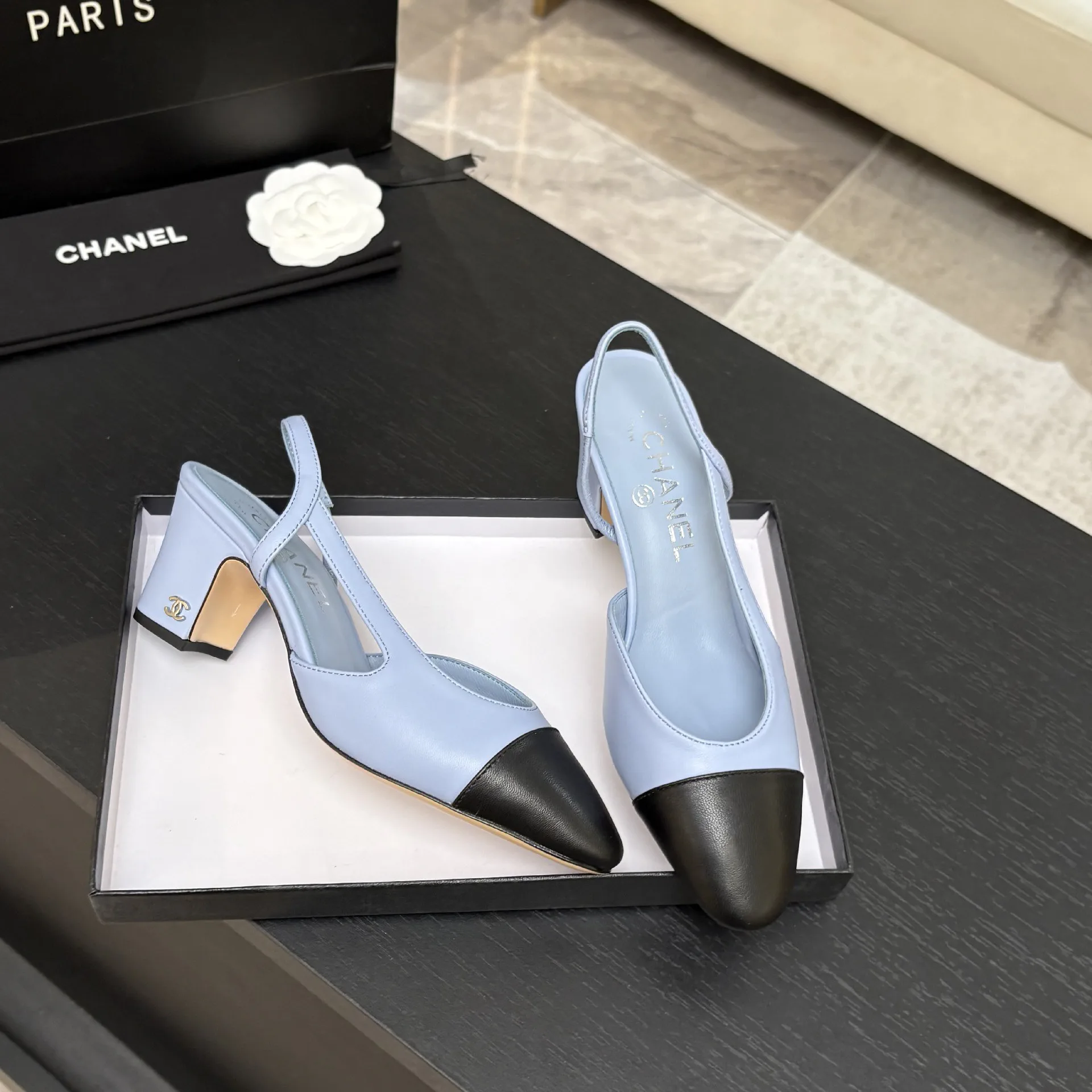 Туфли Женские Chanel 19554643