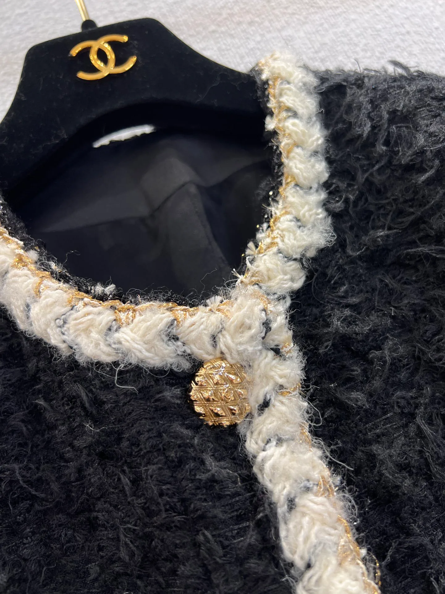 Куртки И Пуховики Женские Chanel 442340